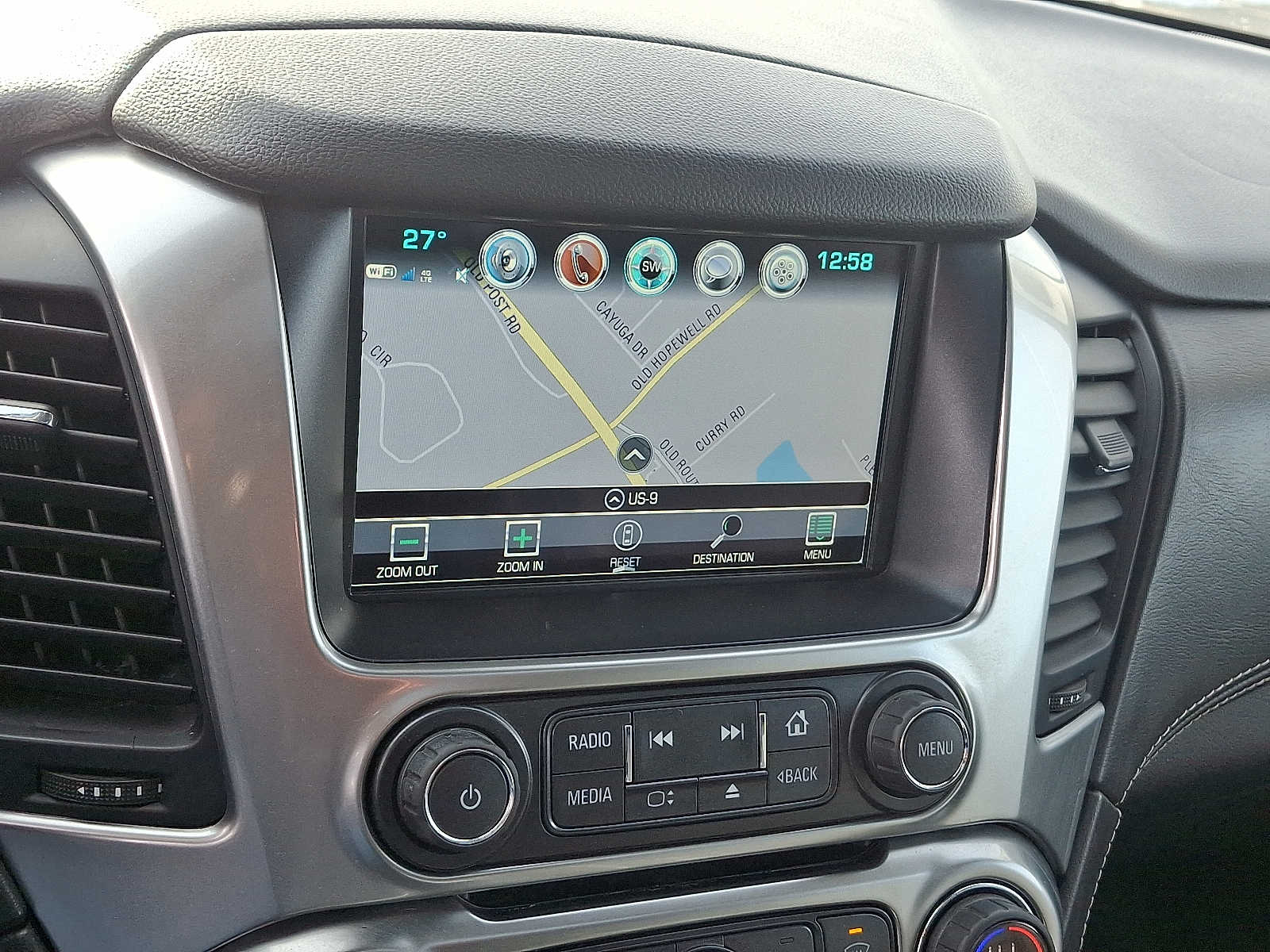 Thumbnail: 2020 Chevrolet Tahoe - 21