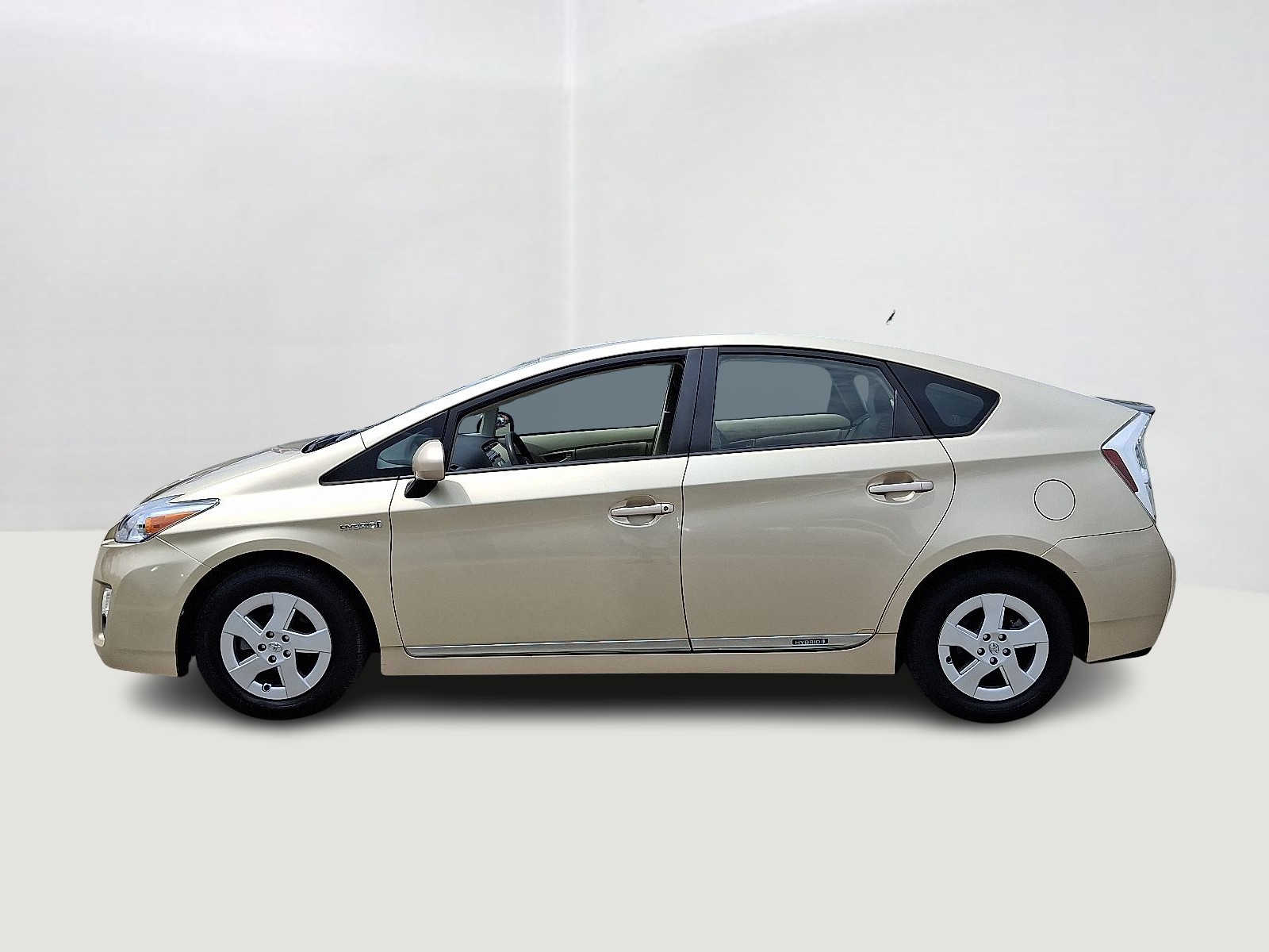 Thumbnail: 2011 Toyota Prius - 9