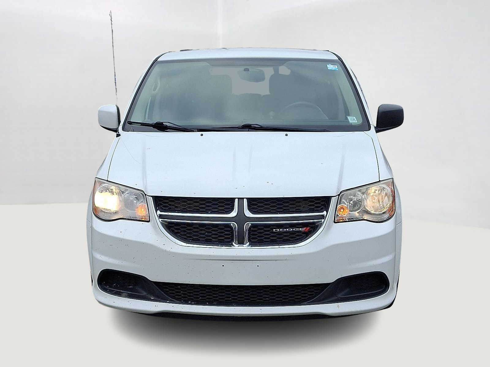 Thumbnail: 2015 Dodge Grand Caravan - 3