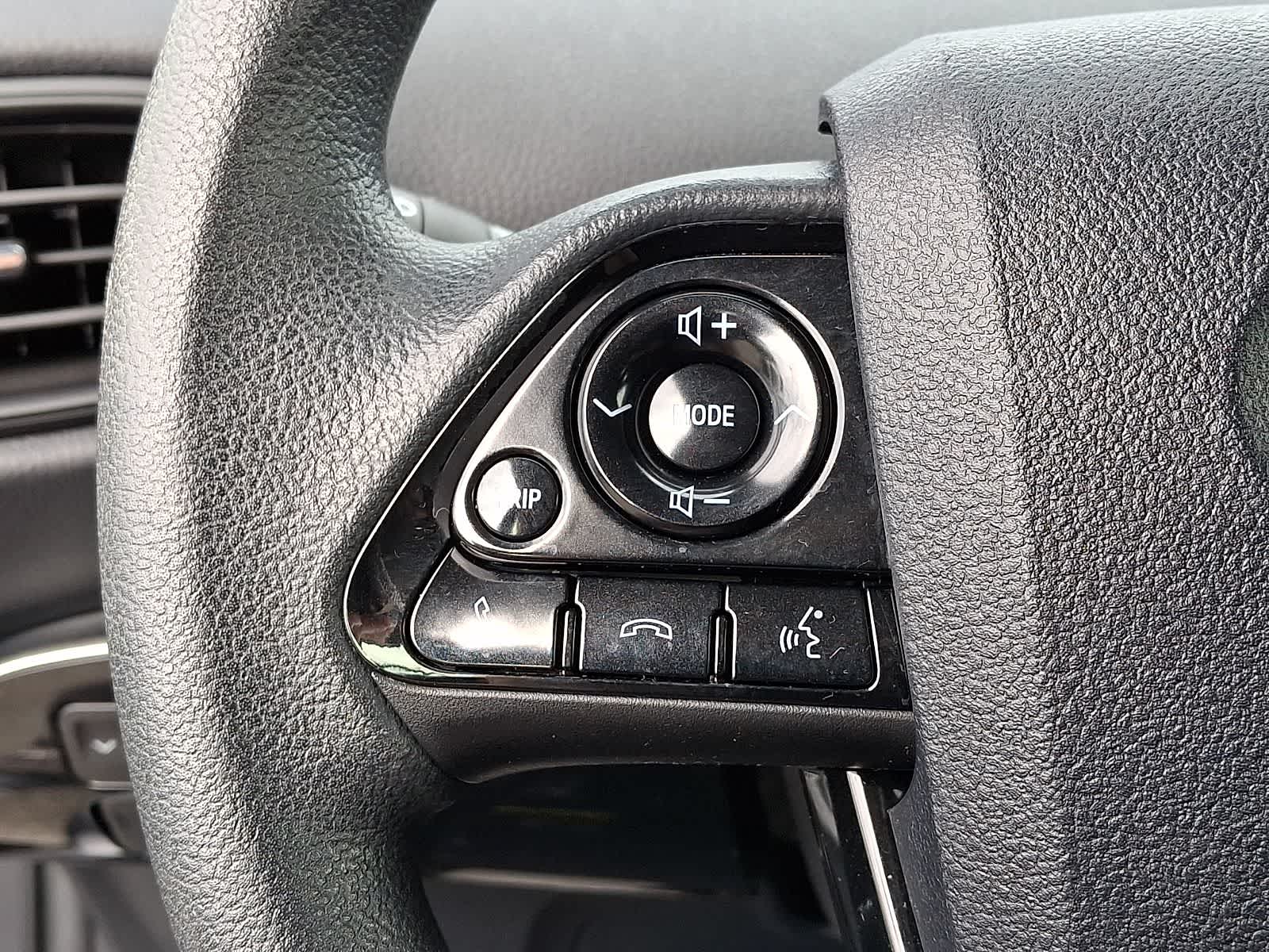 Thumbnail: 2021 Toyota Prius - 24