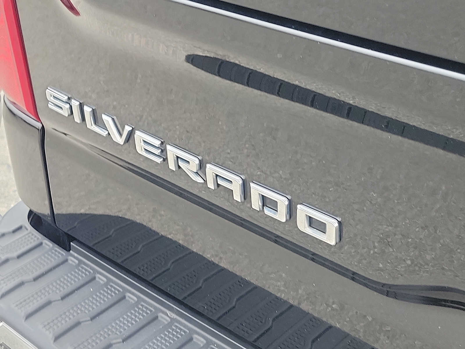 Thumbnail: 2023 Chevrolet Silverado 1500 - 31