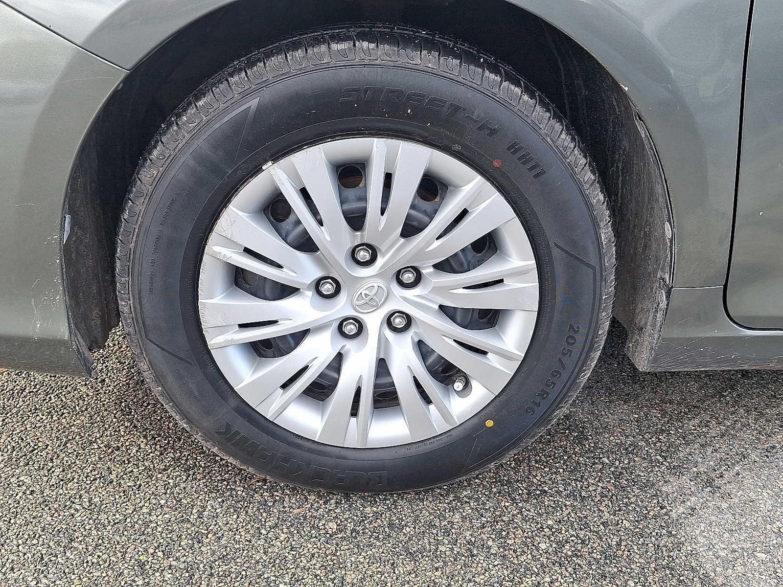 Thumbnail: 2013 Toyota Camry - 10