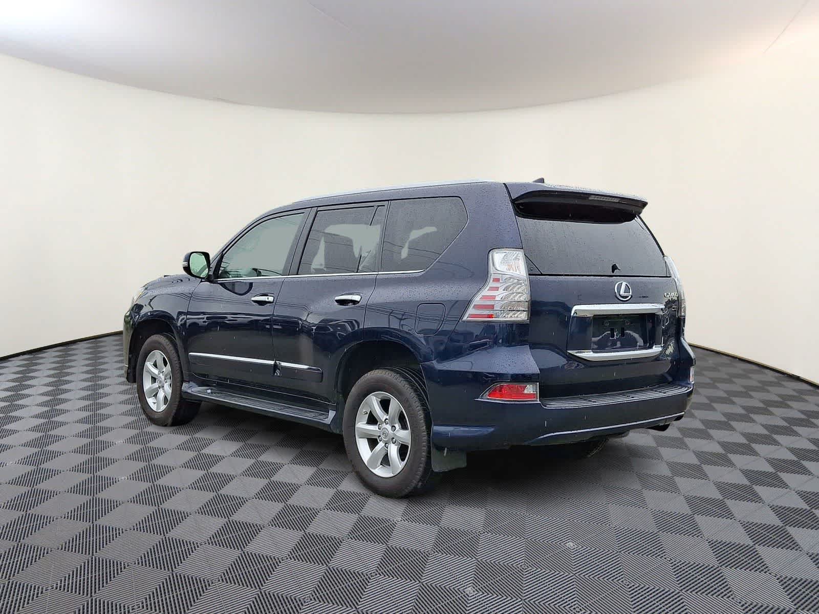 Thumbnail: 2019 Lexus GX - 7