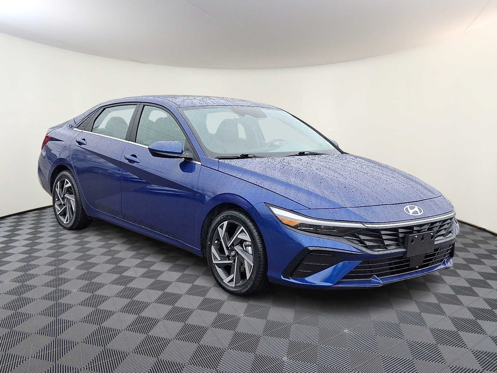 Thumbnail: 2025 Hyundai Elantra - 4