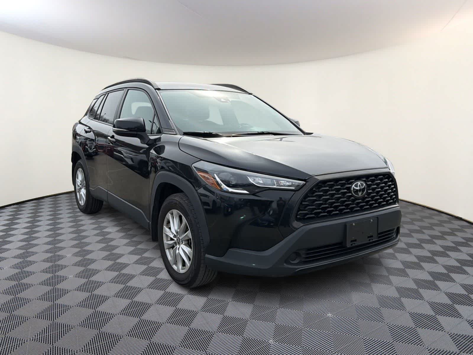 Thumbnail: 2022 Toyota Corolla Cross - 5