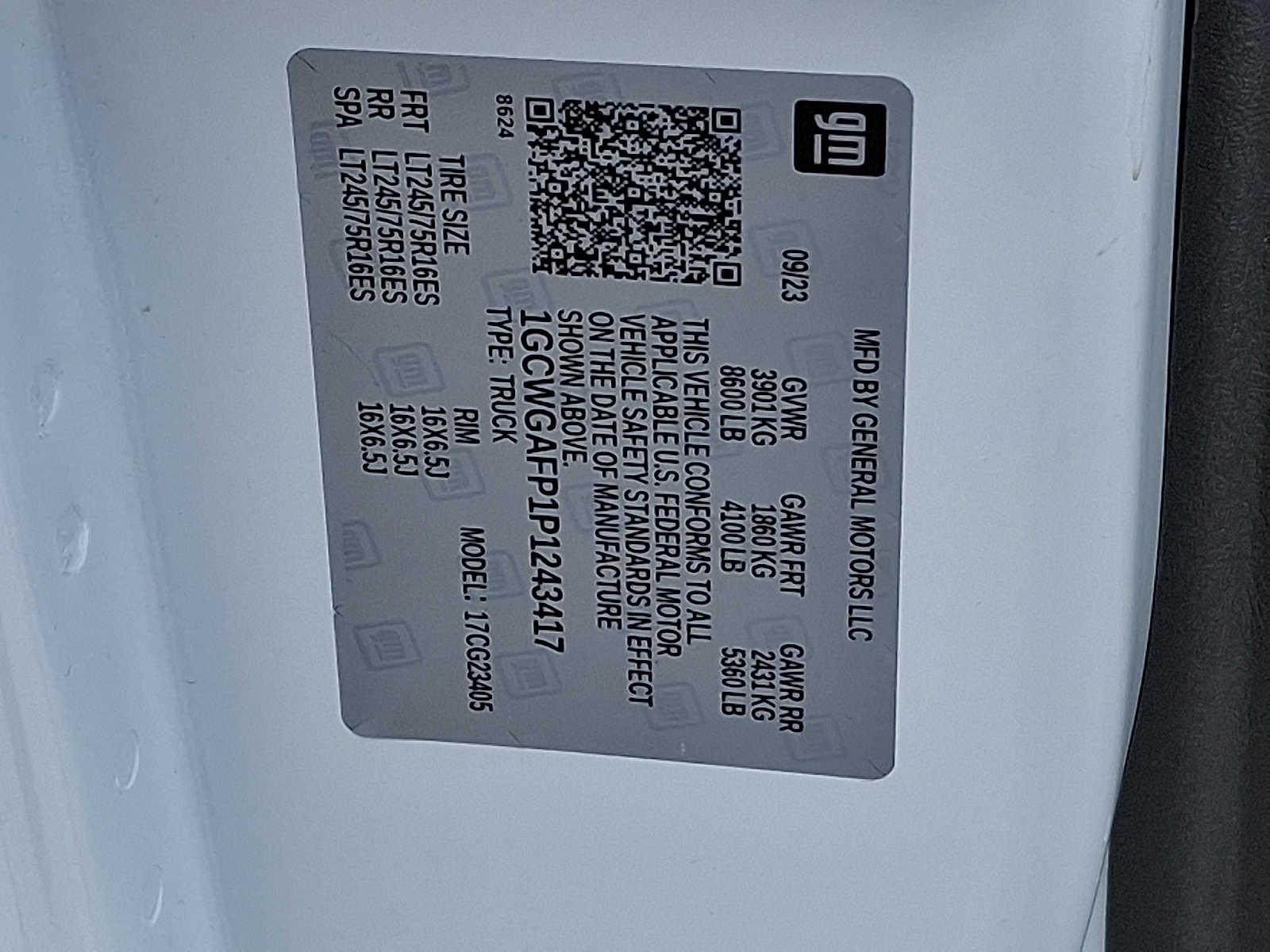 Thumbnail: 2023 Chevrolet Express - 23