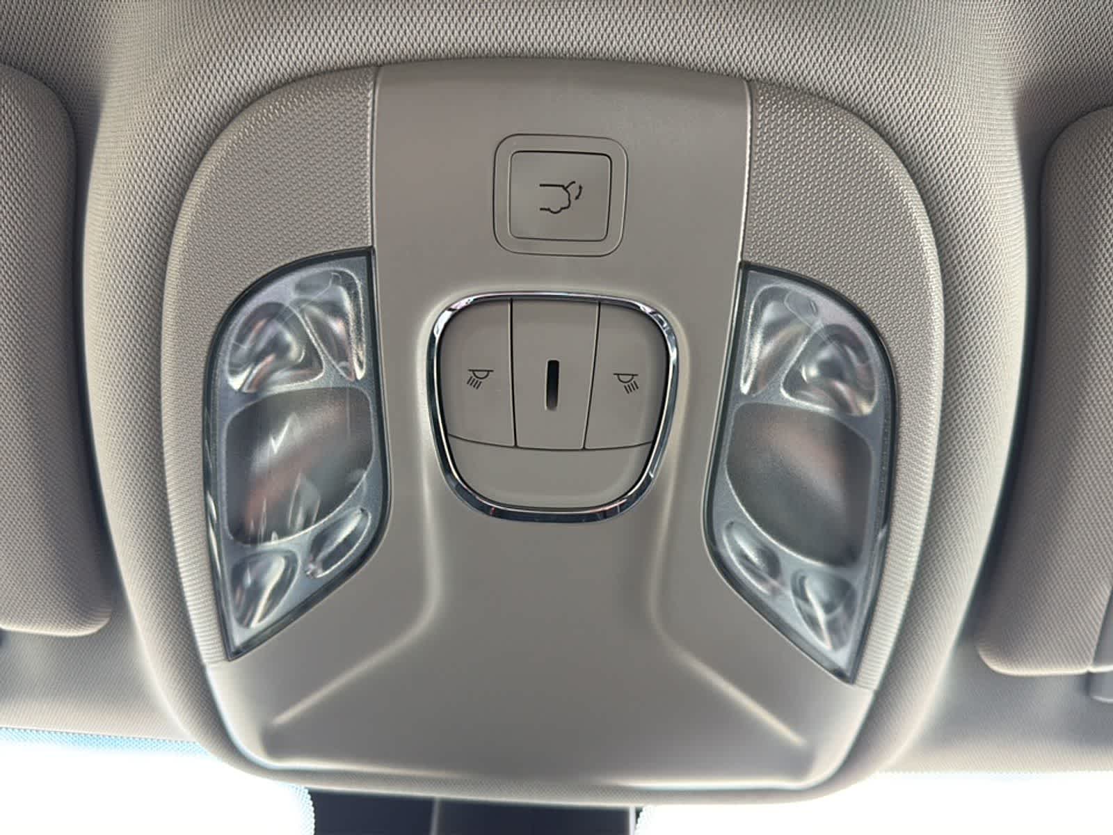 Thumbnail: 2022 Jeep Compass - 18