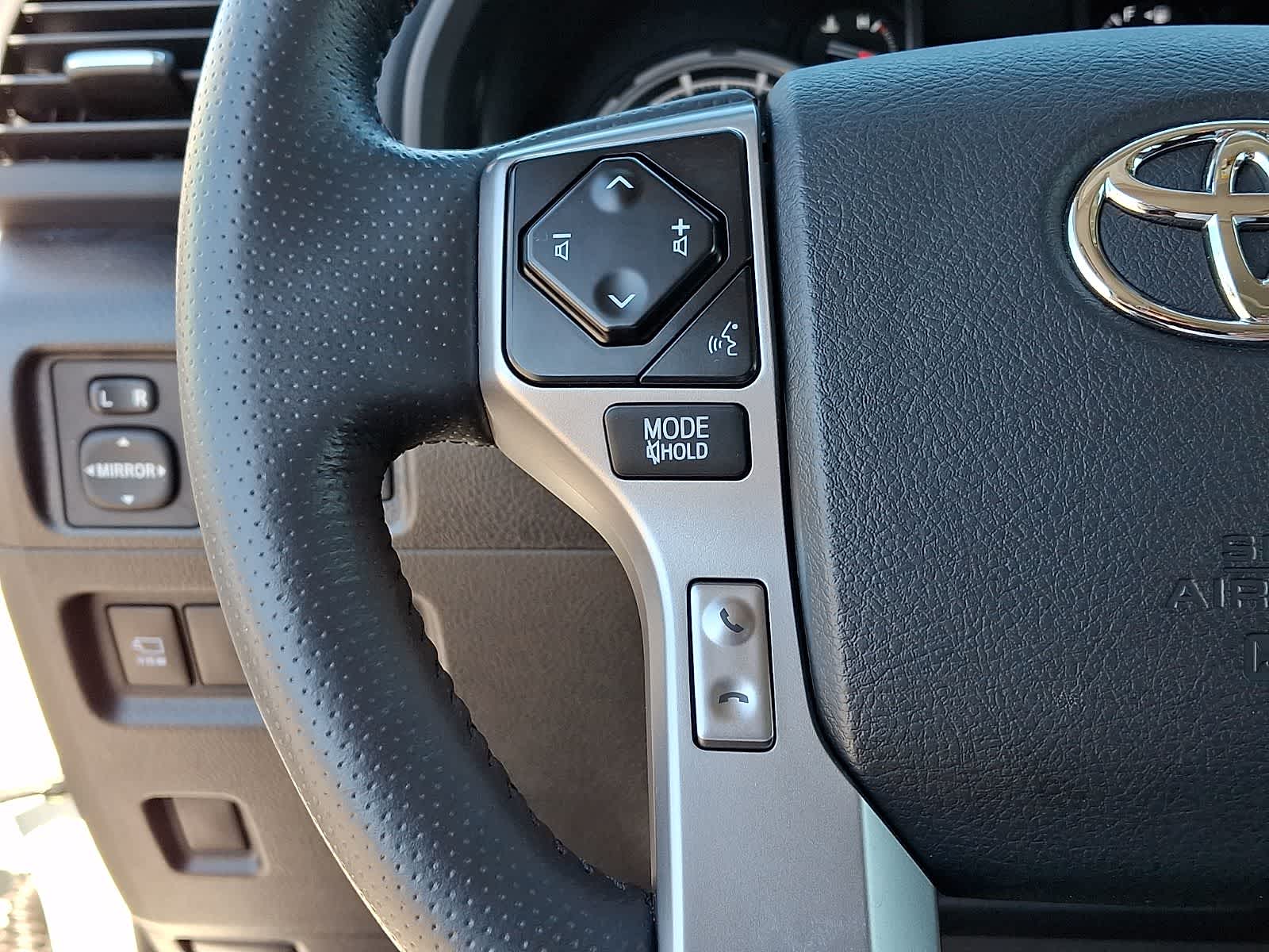 Thumbnail: 2023 Toyota 4Runner - 23