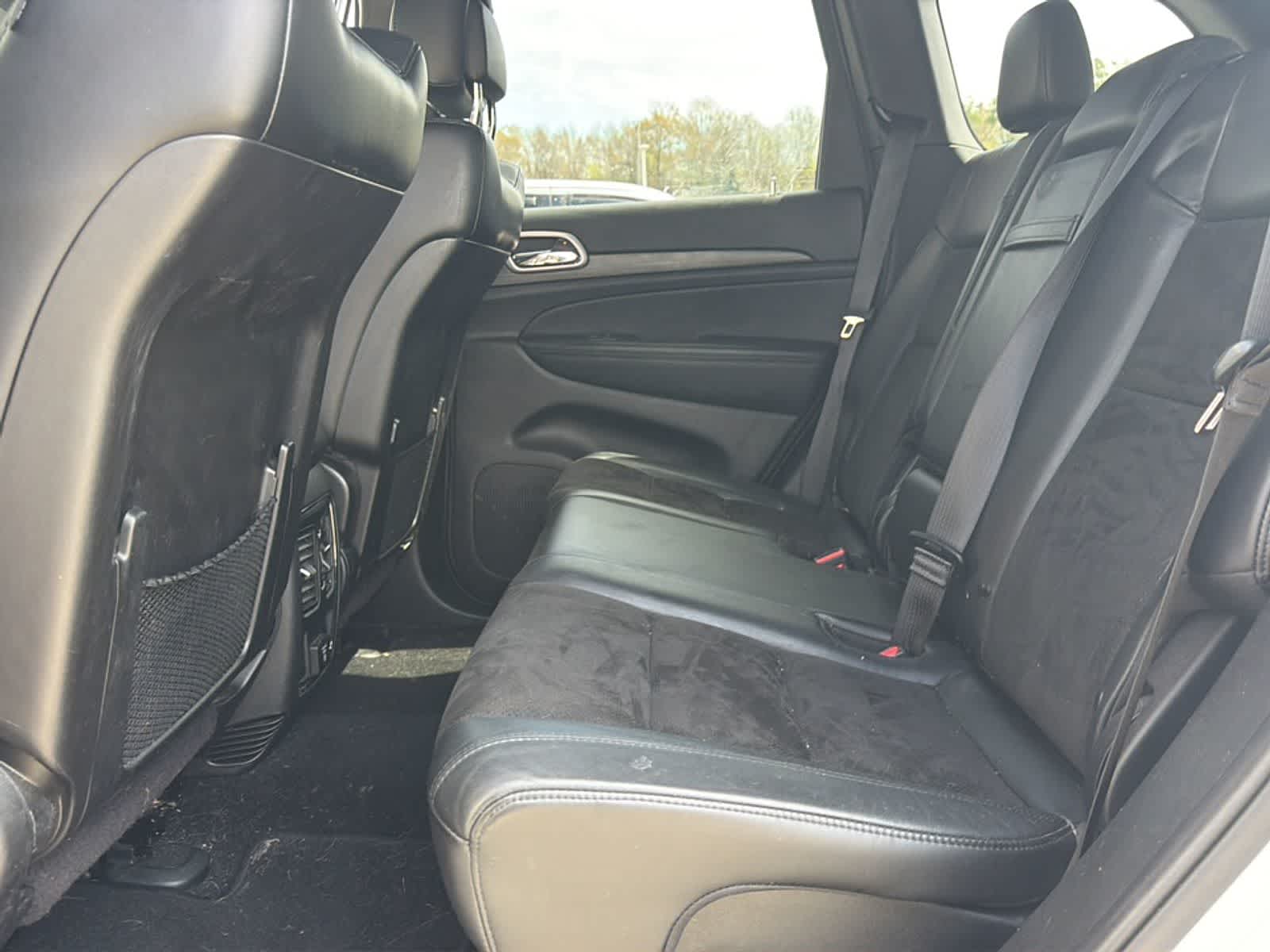 Thumbnail: 2021 Jeep Grand Cherokee - 18