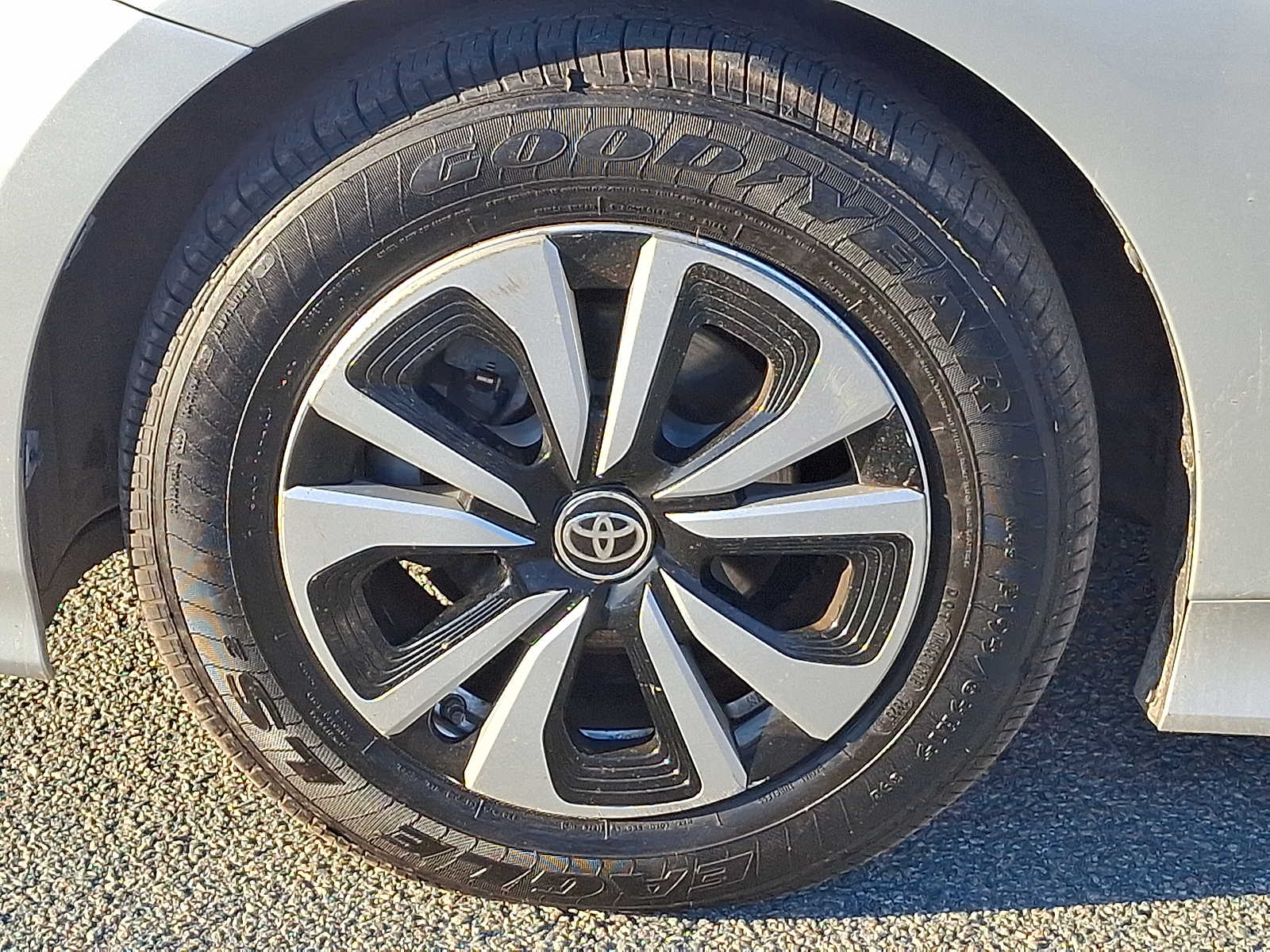 Thumbnail: 2017 Toyota Prius Prime - 11