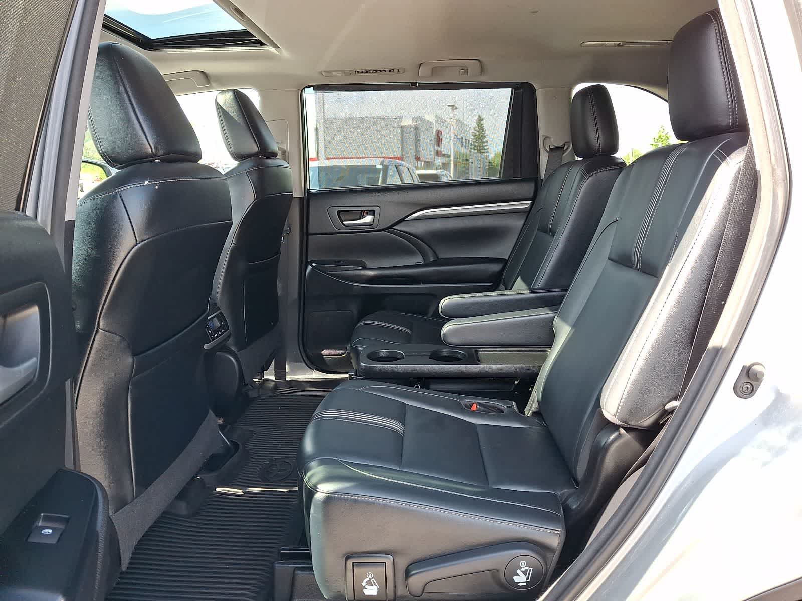 Thumbnail: 2017 Toyota Highlander - 13
