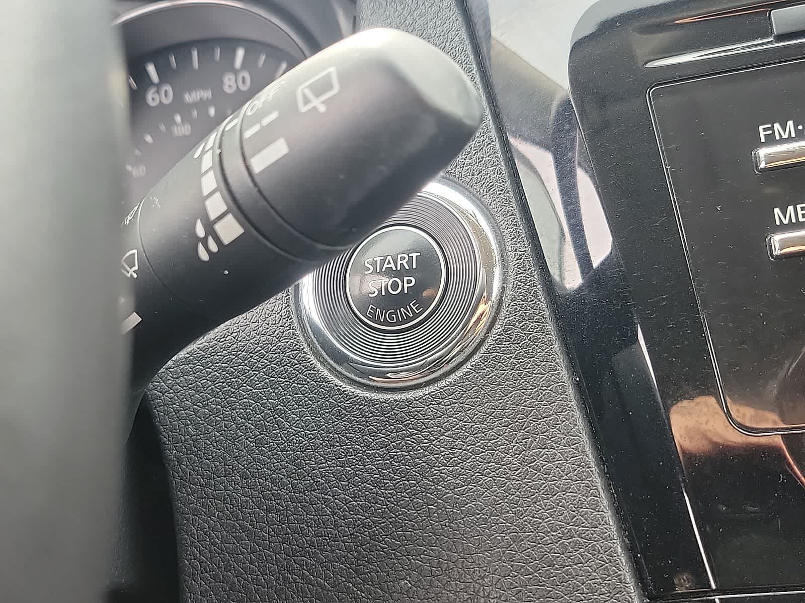 Thumbnail: 2017 Nissan Rogue - 24