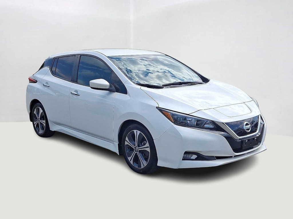 Used 2022 Nissan LEAF SV Hatchback