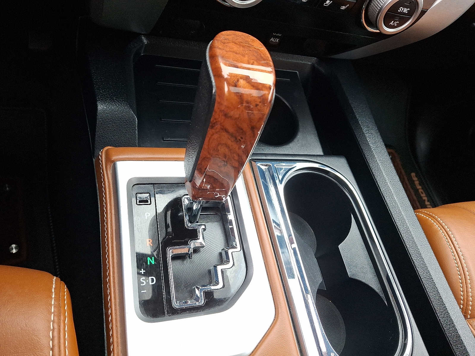 Thumbnail: 2019 Toyota Tundra - 18