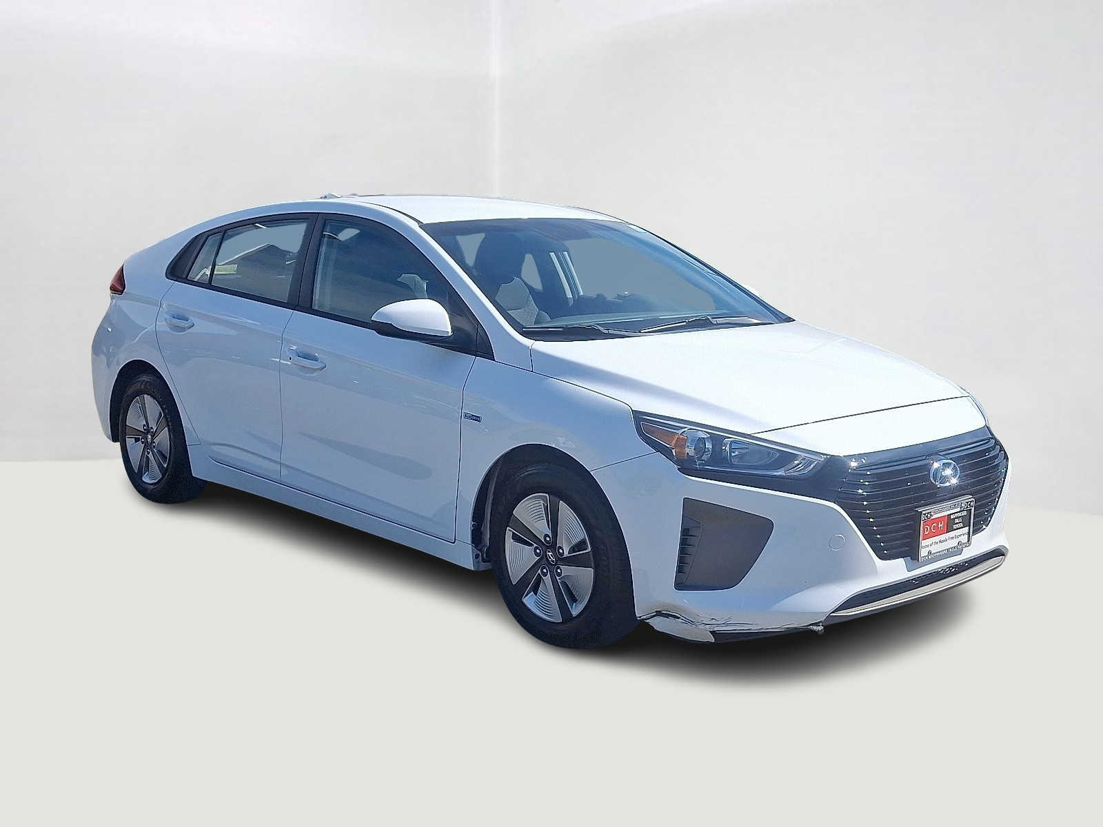 Thumbnail: 2019 Hyundai Ioniq - 4