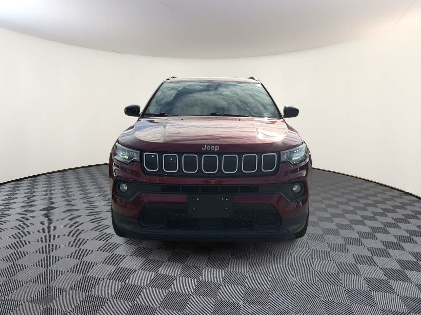 Thumbnail: 2022 Jeep Compass - 3