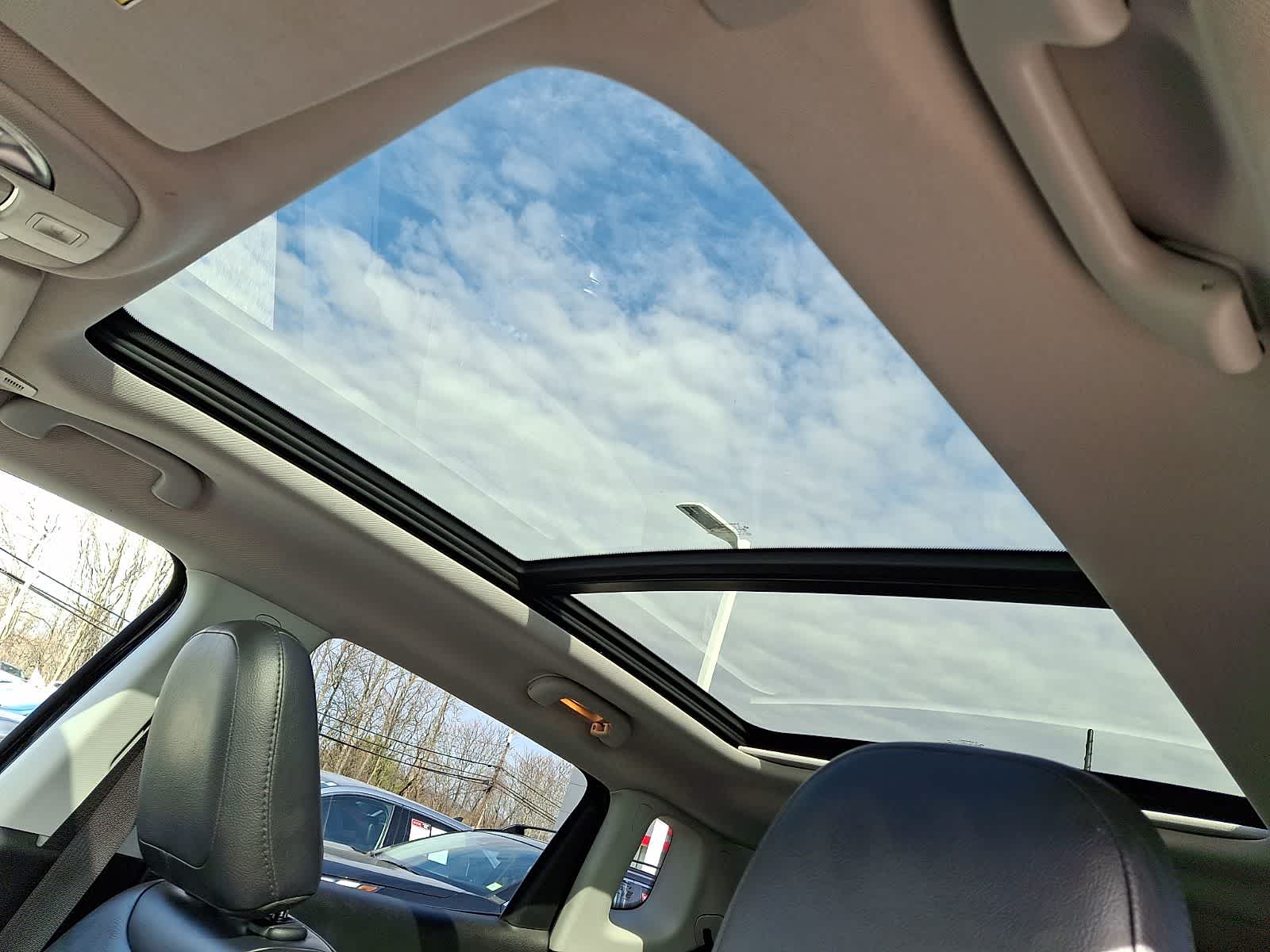 Thumbnail: 2017 Jeep Compass - 14