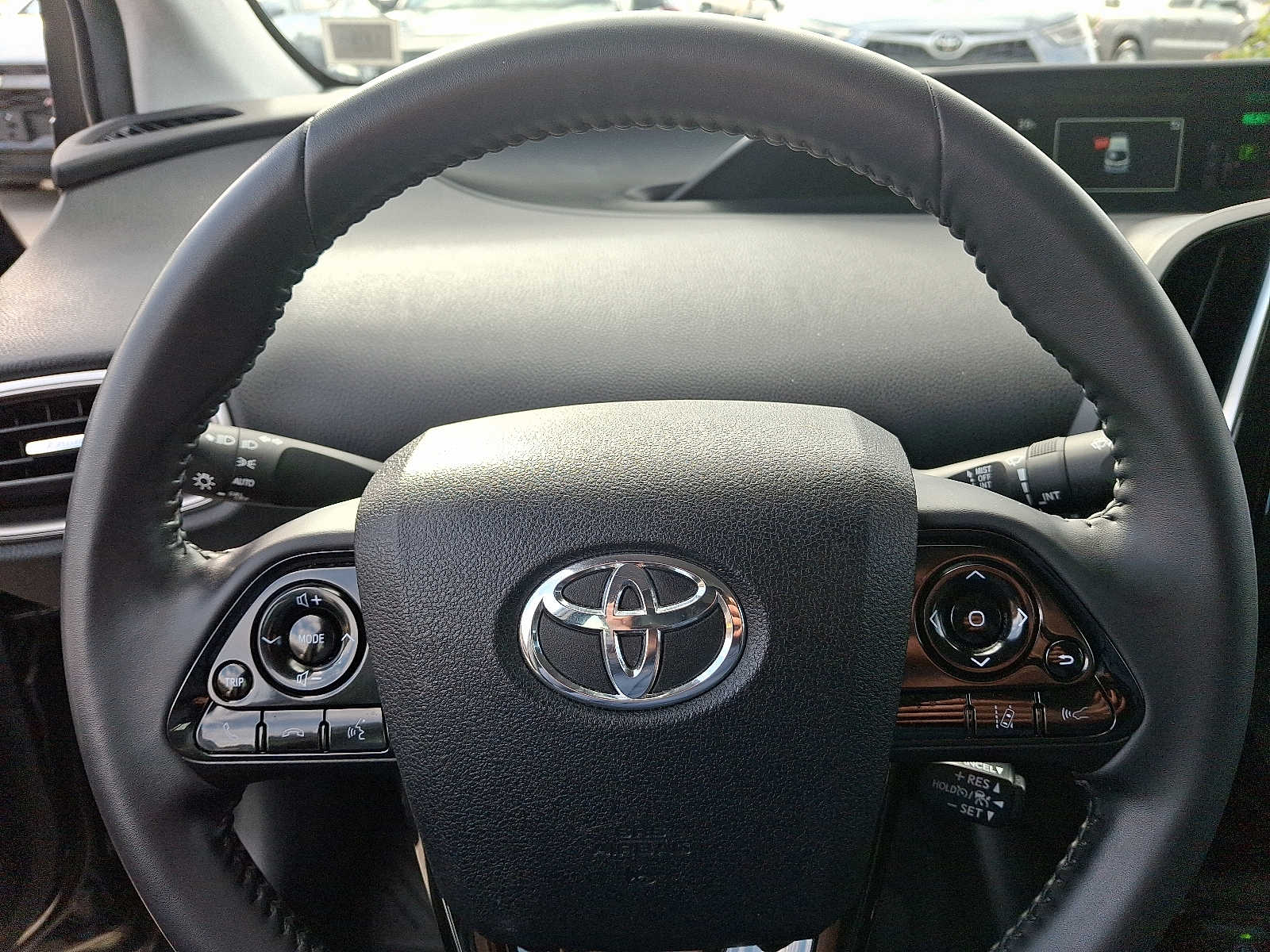 Thumbnail: 2022 Toyota Prius Prime - 22