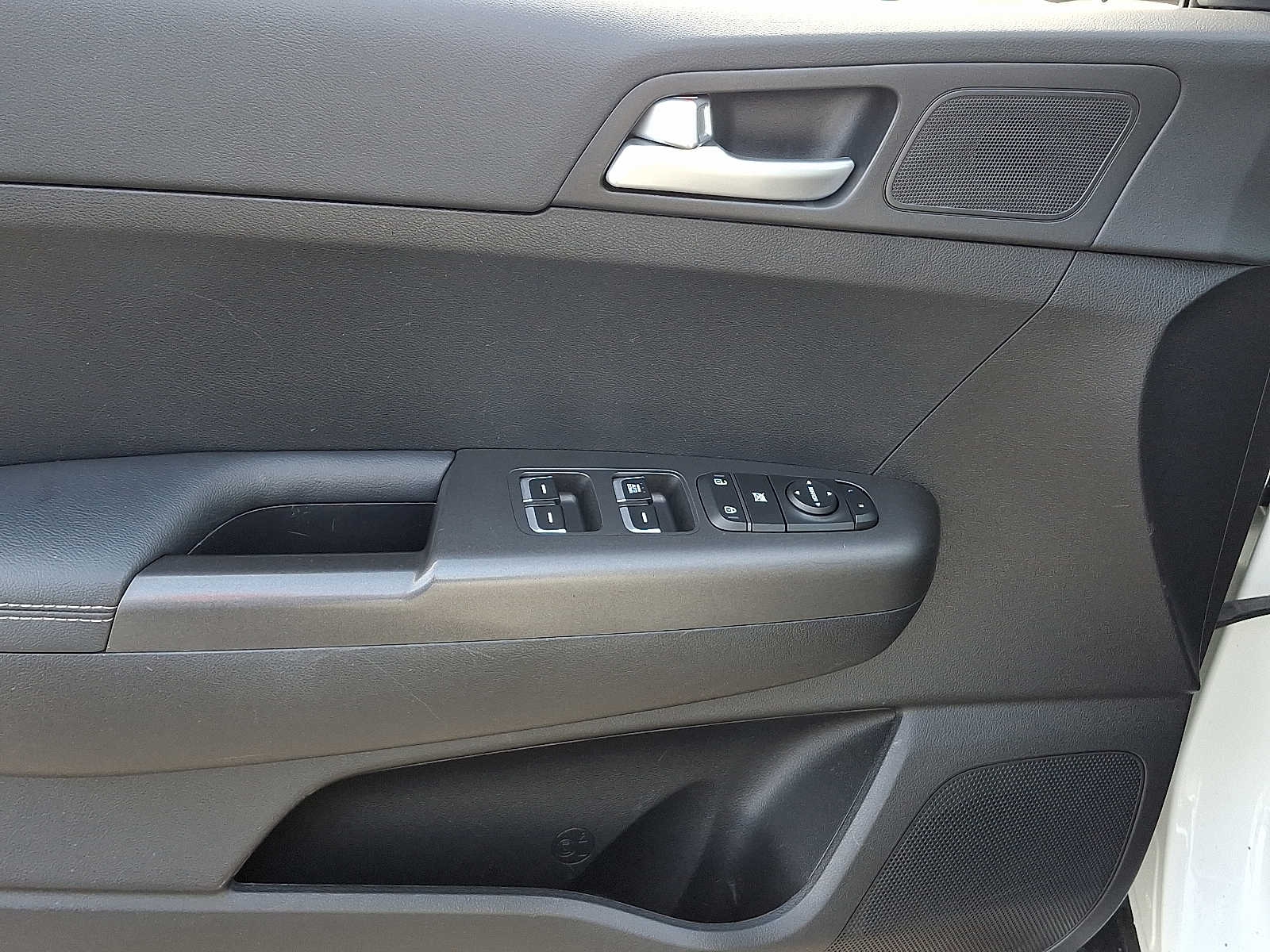 Thumbnail: 2021 Kia Sportage - 12