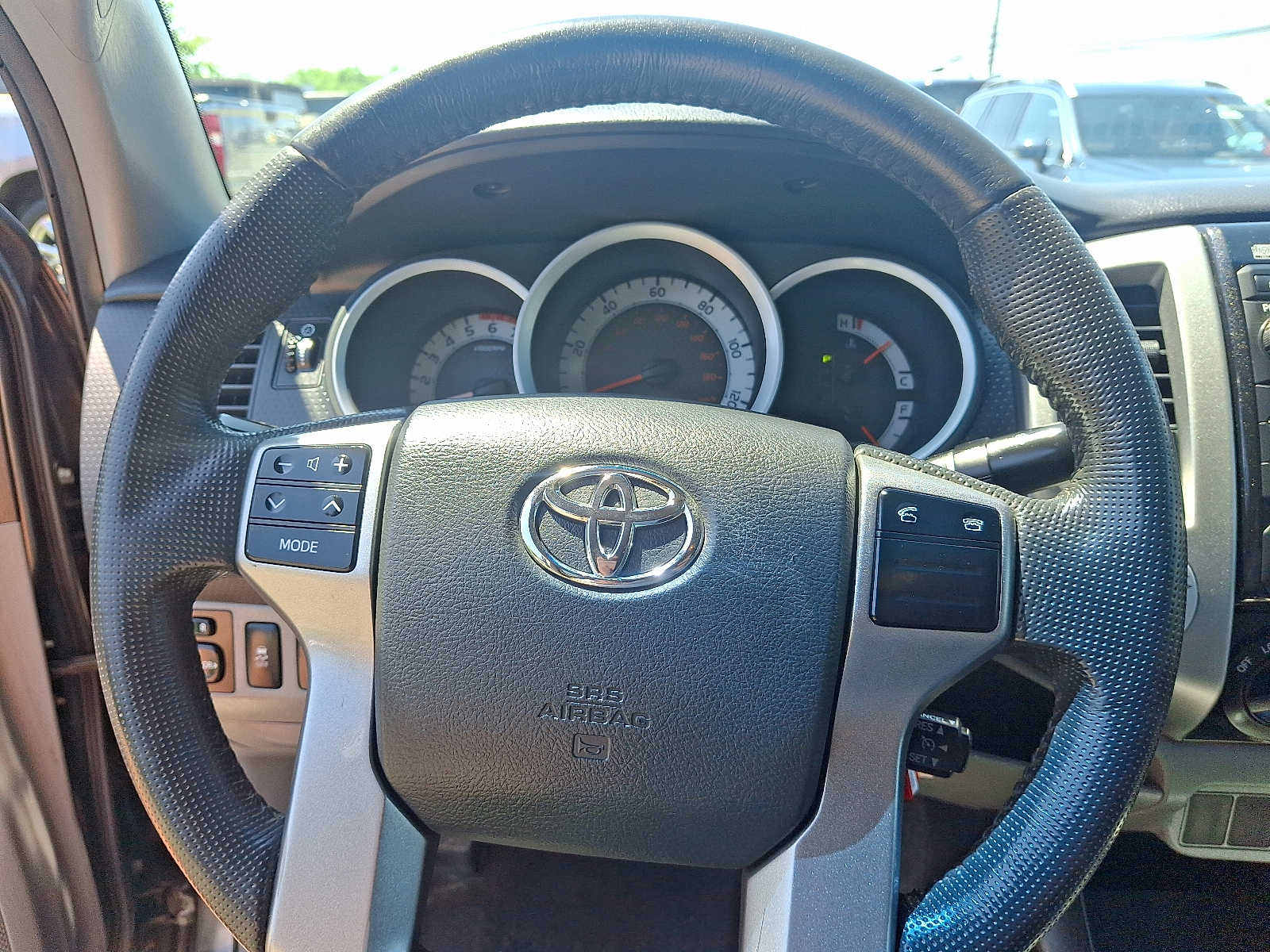Thumbnail: 2013 Toyota Tacoma - 20