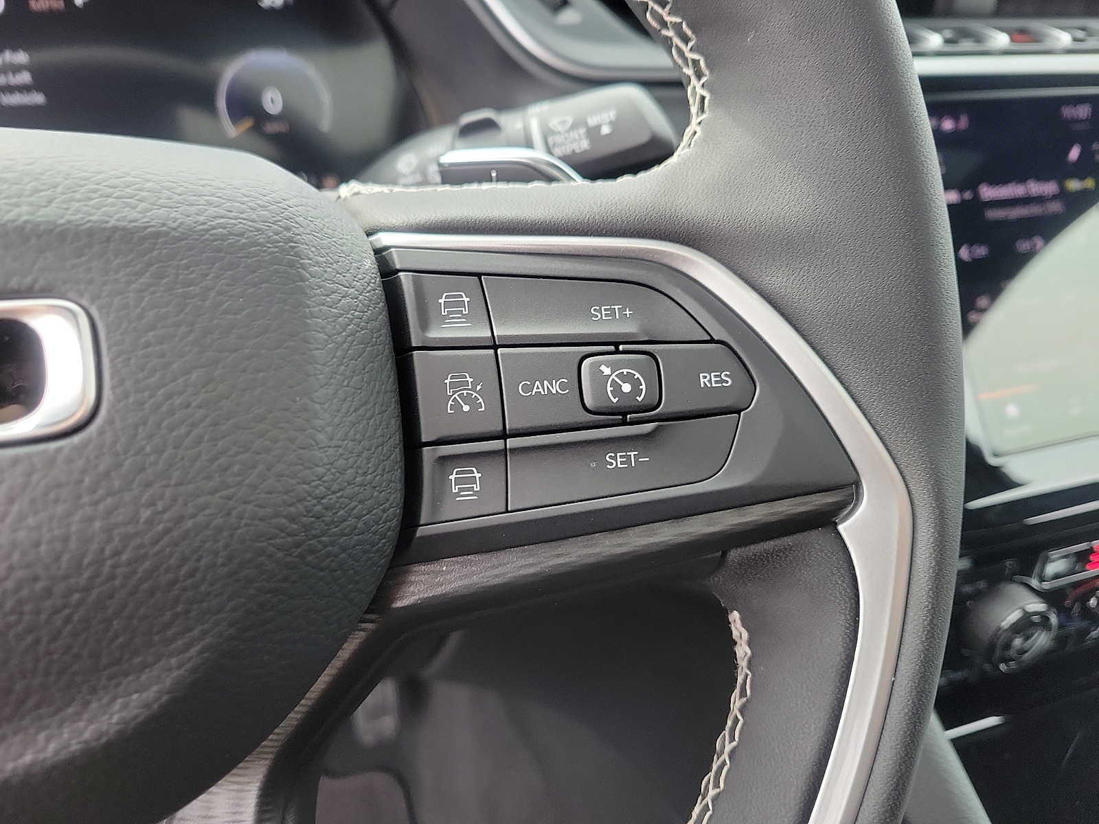 Thumbnail: 2025 Jeep Grand Cherokee - 23