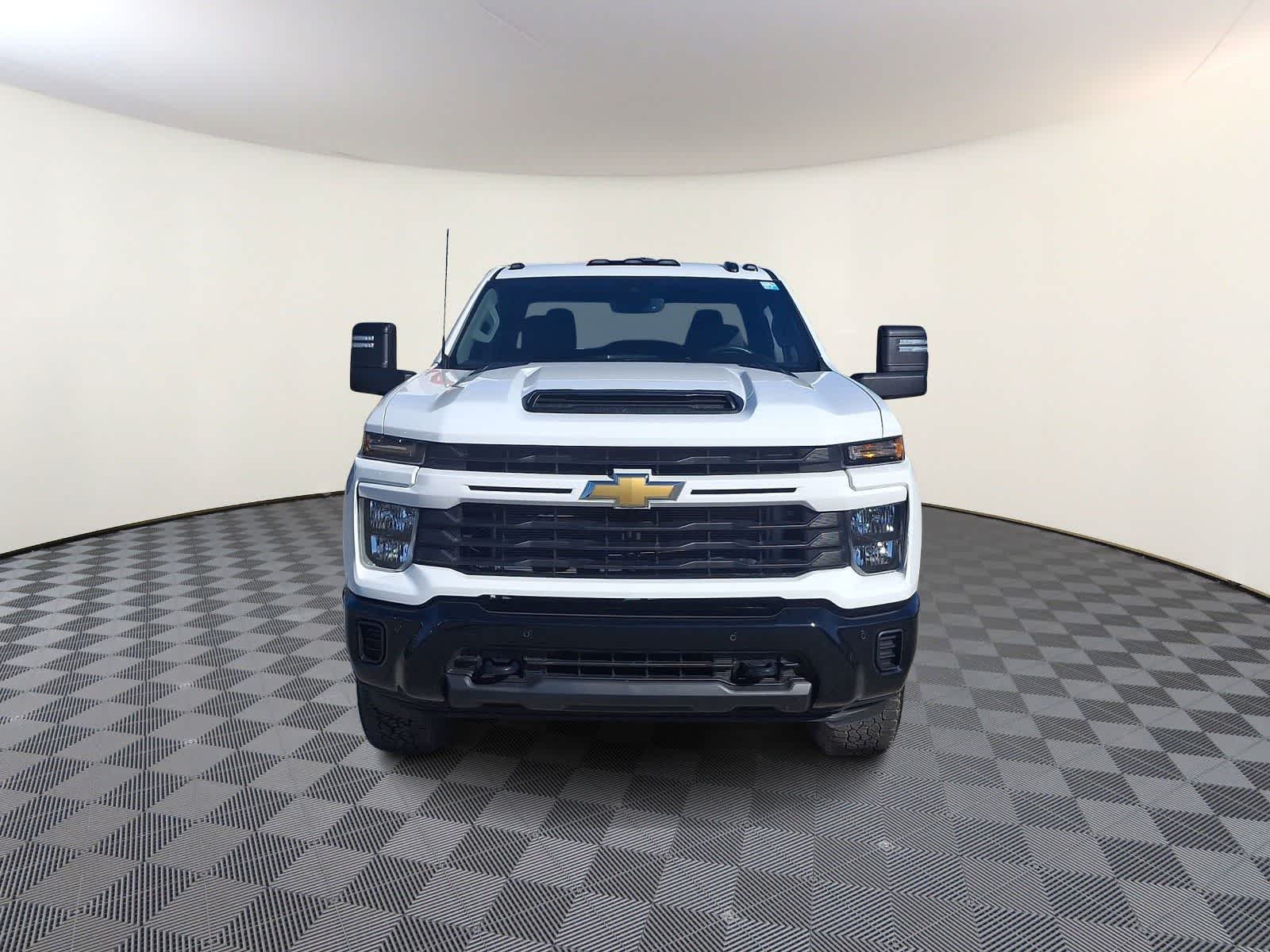 Thumbnail: 2025 Chevrolet Silverado 2500 - 3