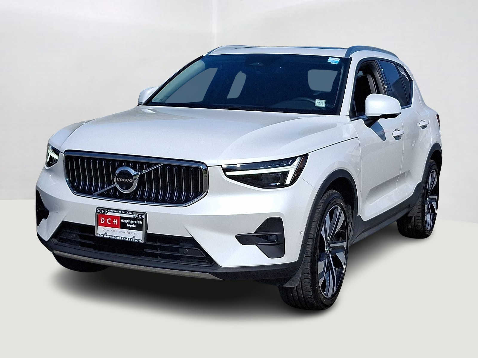 2024 Volvo XC40 B5 Ultimate -
                  Wappingers Falls, NY