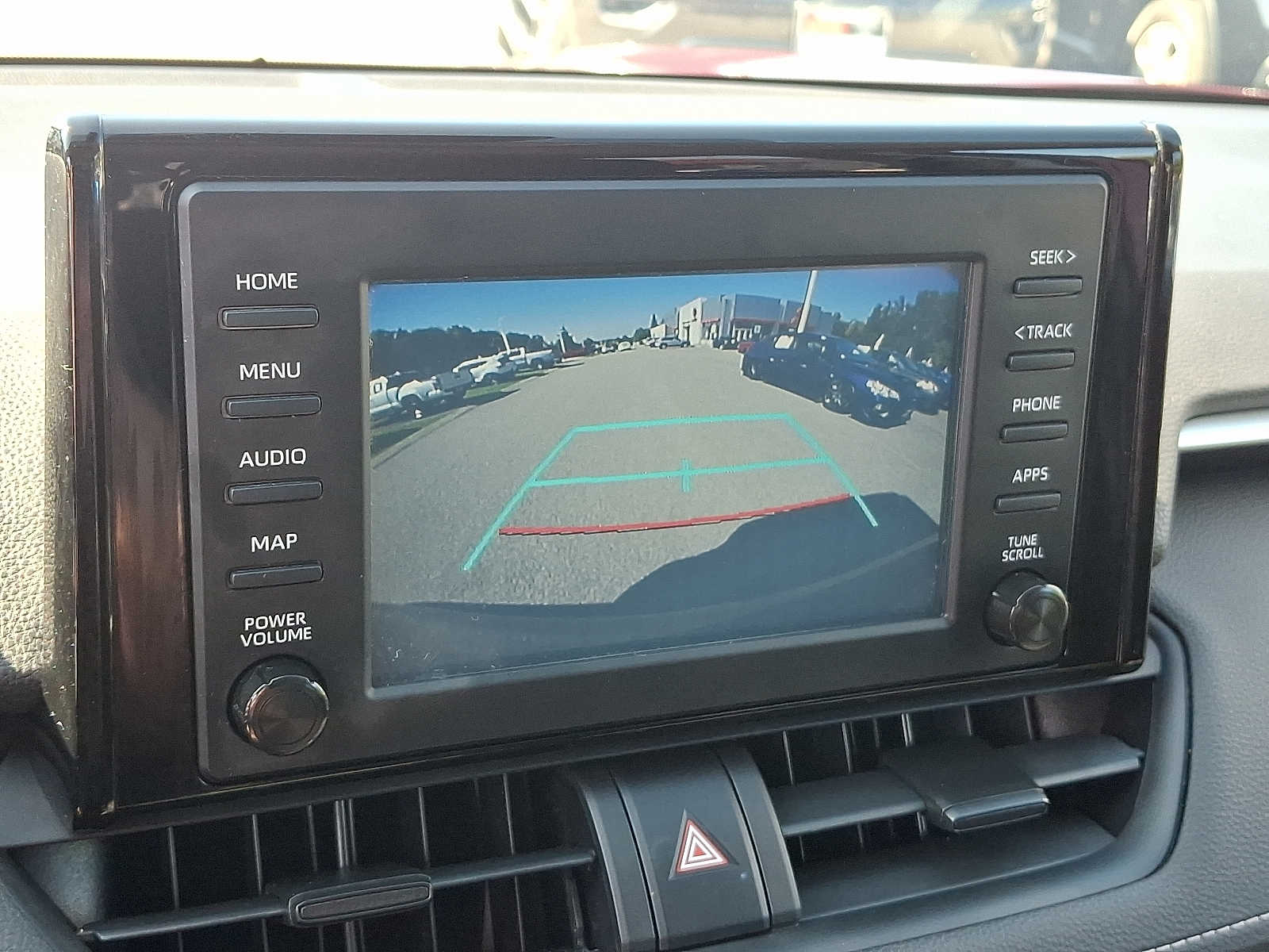 Thumbnail: 2019 Toyota RAV4 - 20