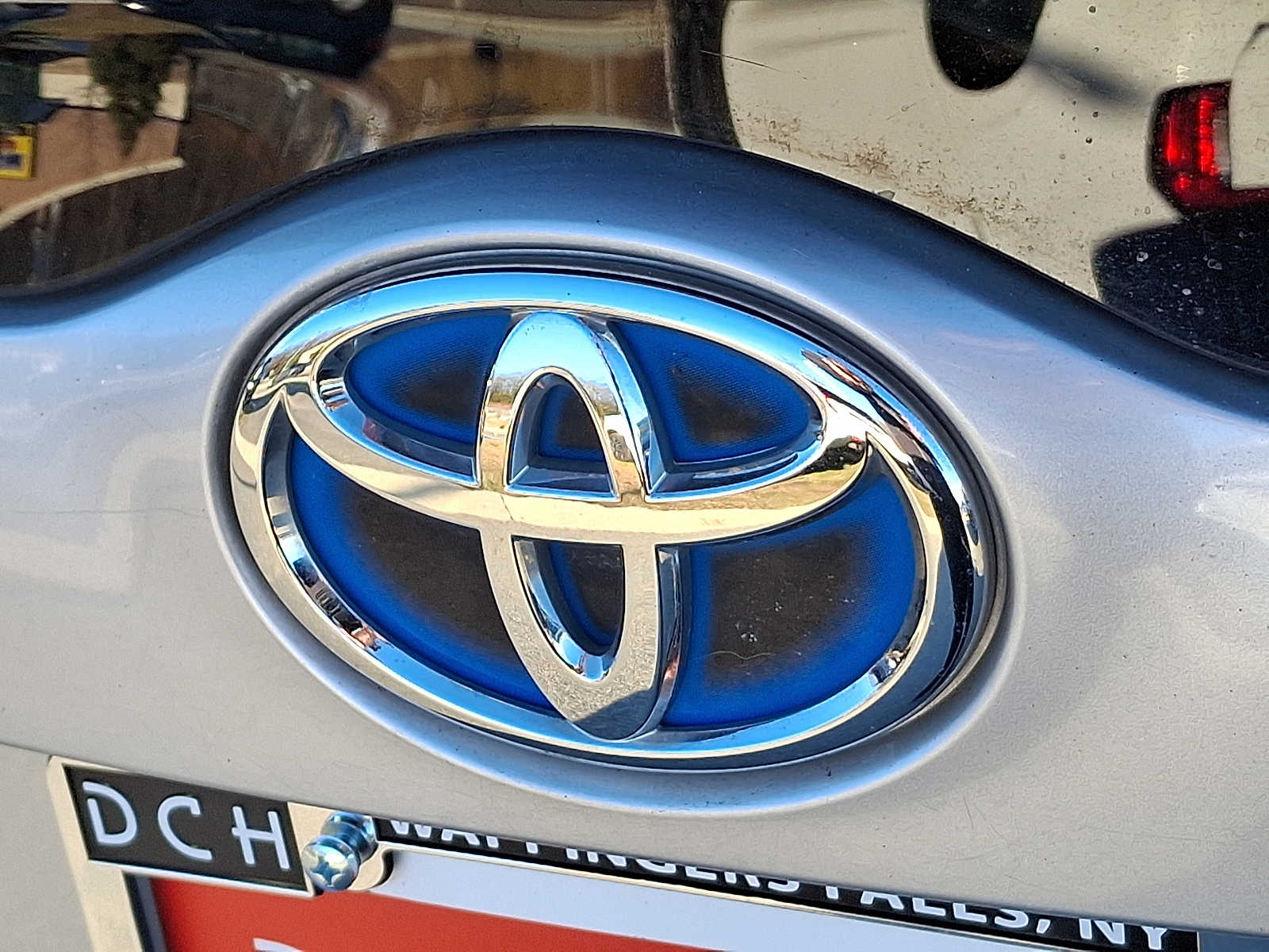 Thumbnail: 2017 Toyota Prius Prime - 31