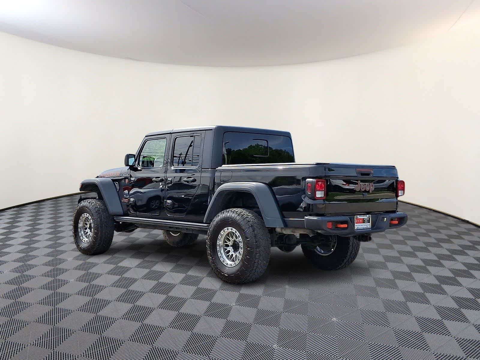 Thumbnail: 2021 Jeep Gladiator - 7