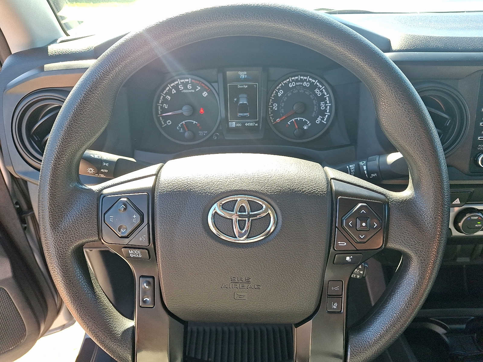 Thumbnail: 2022 Toyota Tacoma - 18