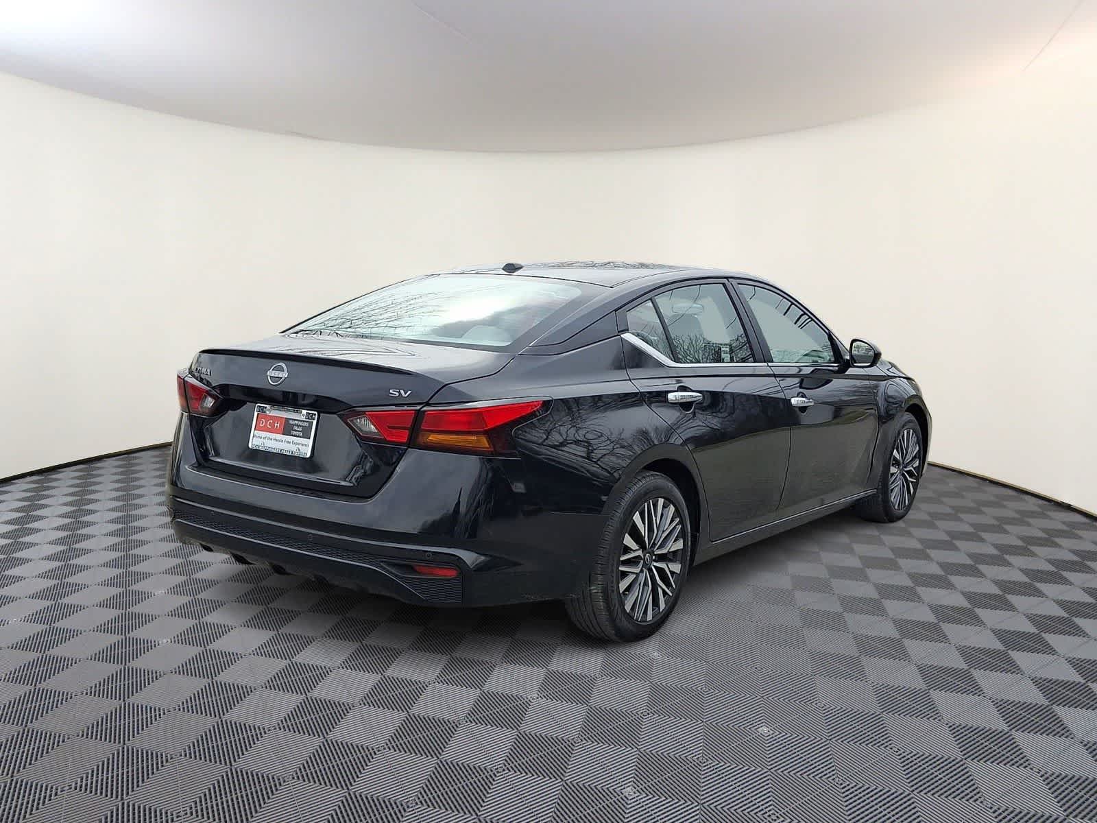 Thumbnail: 2024 Nissan Altima - 5