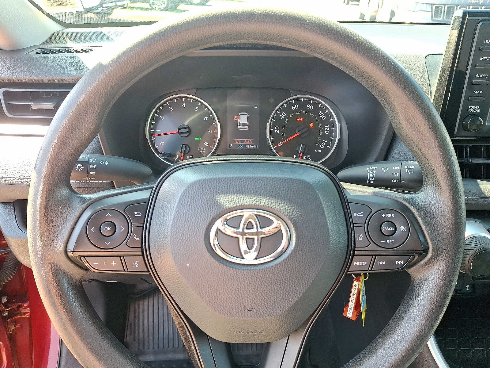 Thumbnail: 2019 Toyota RAV4 - 21