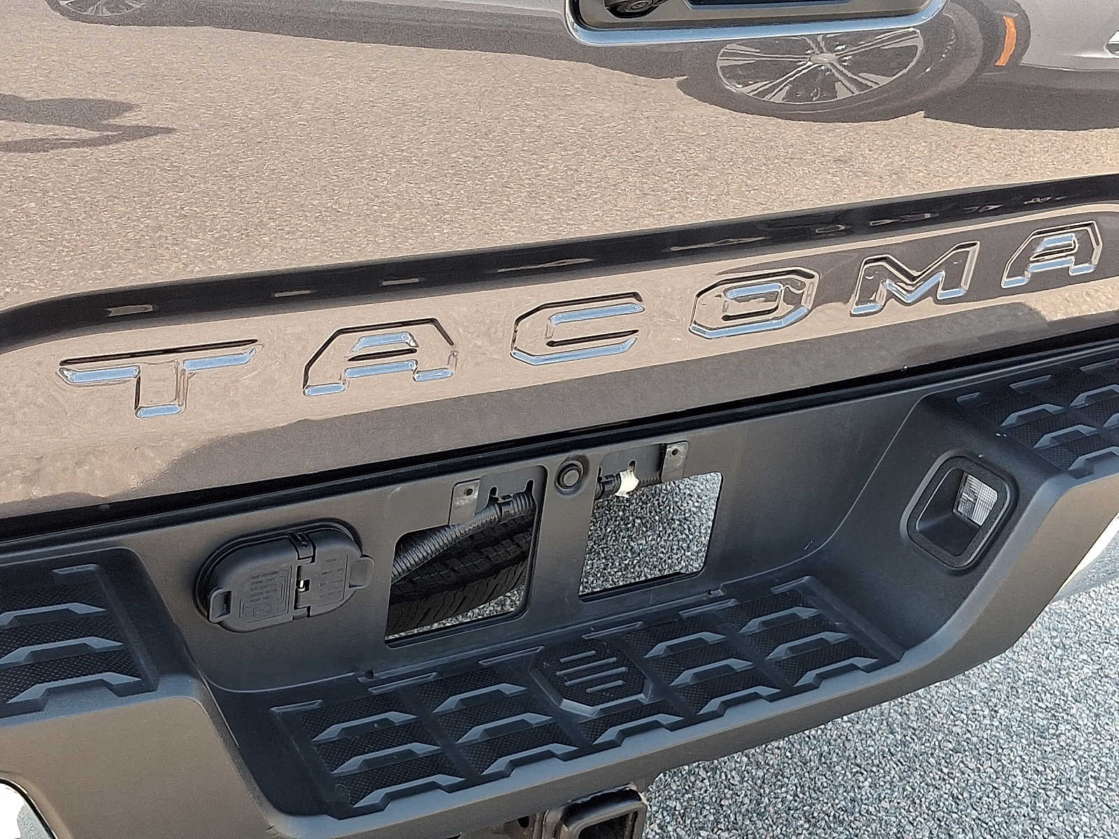 Thumbnail: 2022 Toyota Tacoma - 30