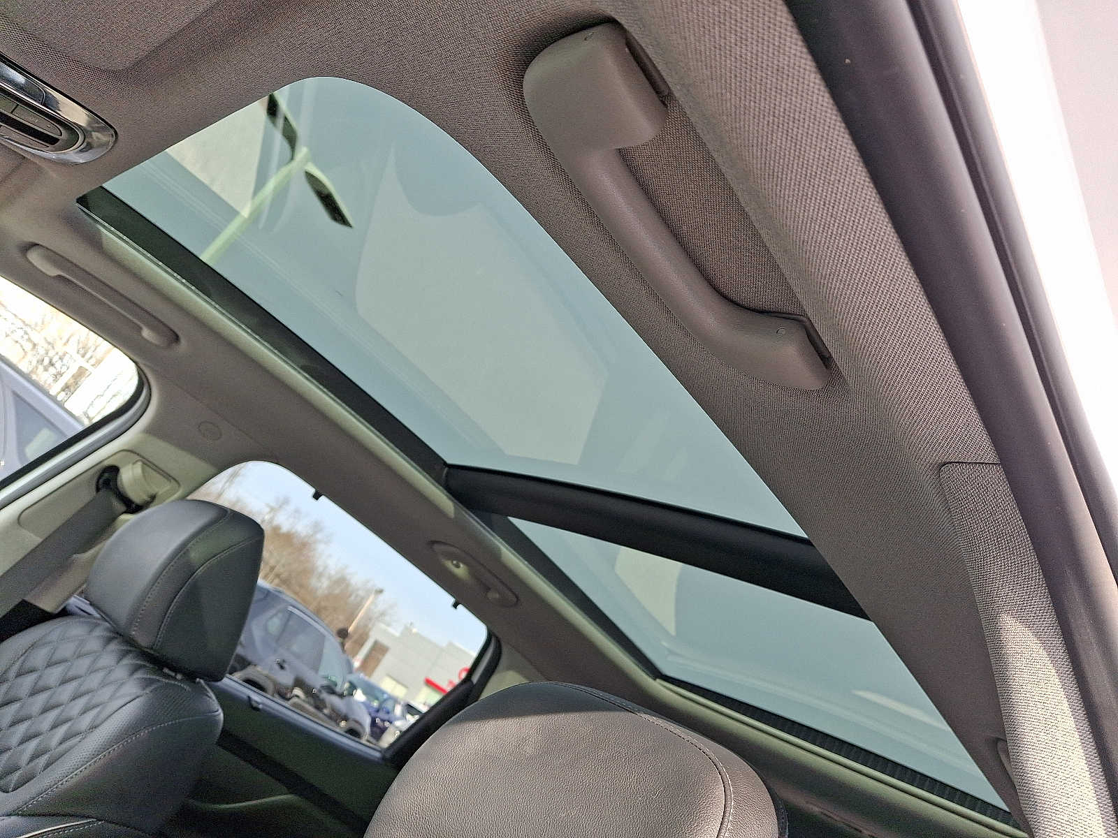 Thumbnail: 2023 Hyundai Santa Fe - 15