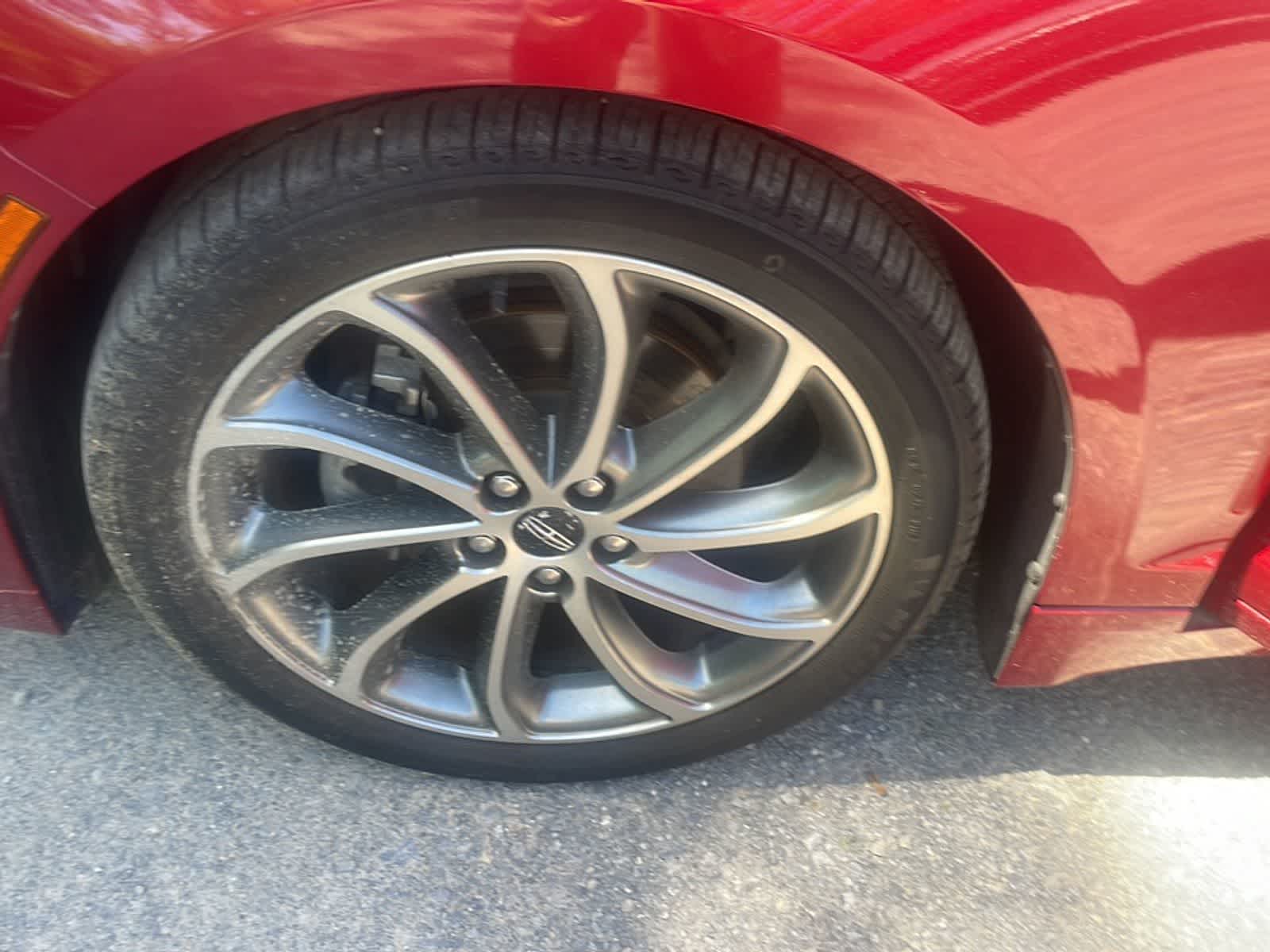 Thumbnail: 2019 Lincoln MKZ - 21