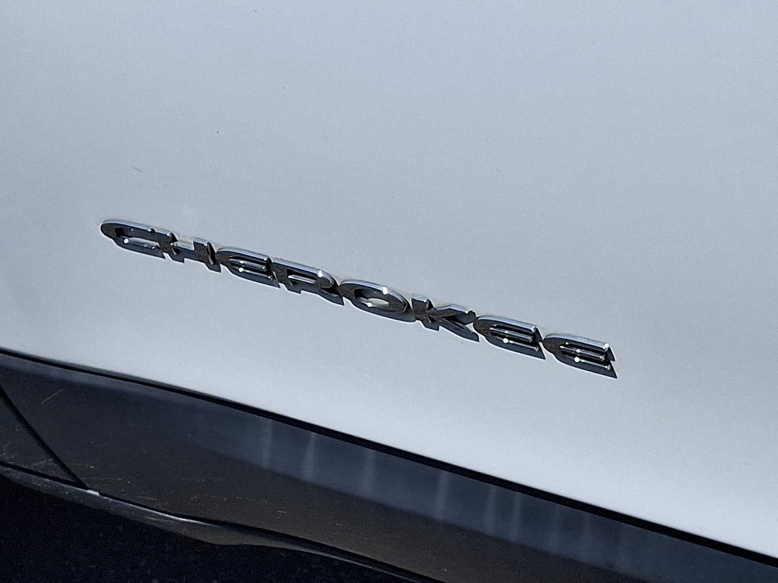 Thumbnail: 2020 Jeep Cherokee - 28