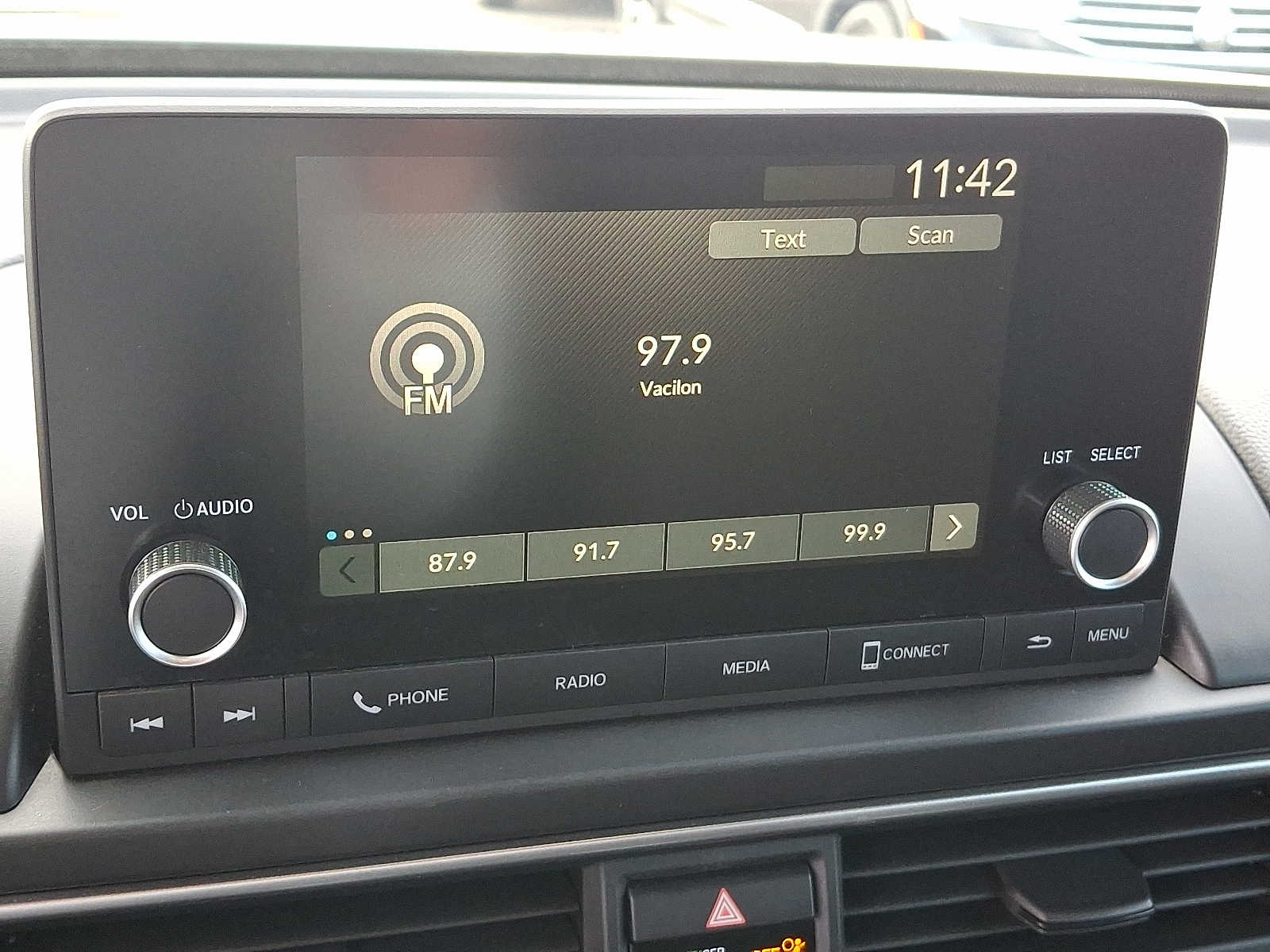 Thumbnail: 2023 Honda Pilot - 18