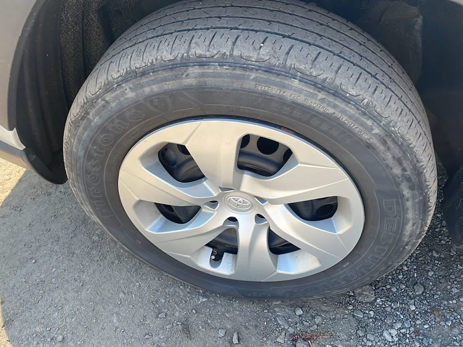 Thumbnail: 2022 Toyota RAV4 - 21