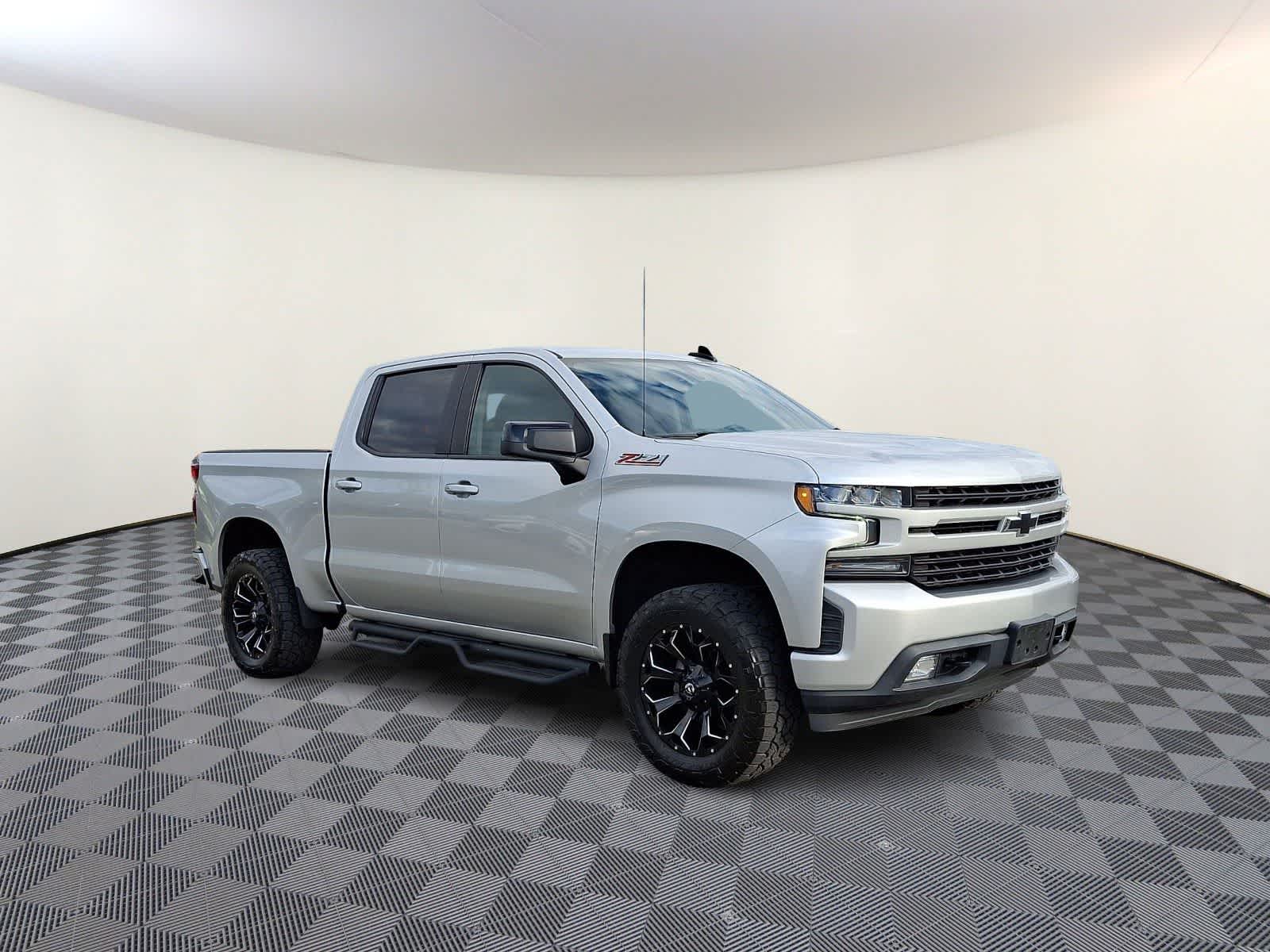 Thumbnail: 2019 Chevrolet Silverado 1500 - 4