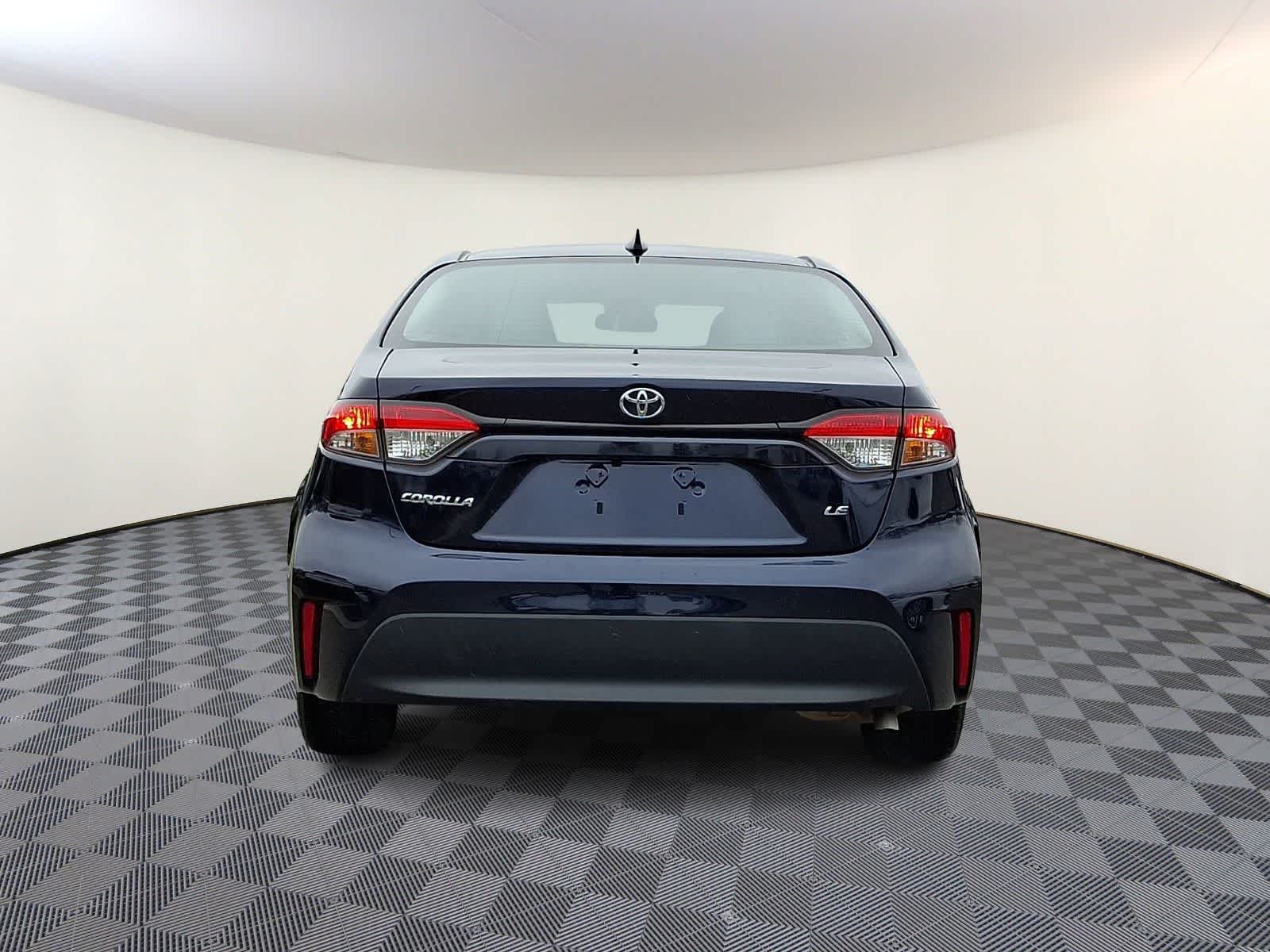 Thumbnail: 2023 Toyota Corolla - 7