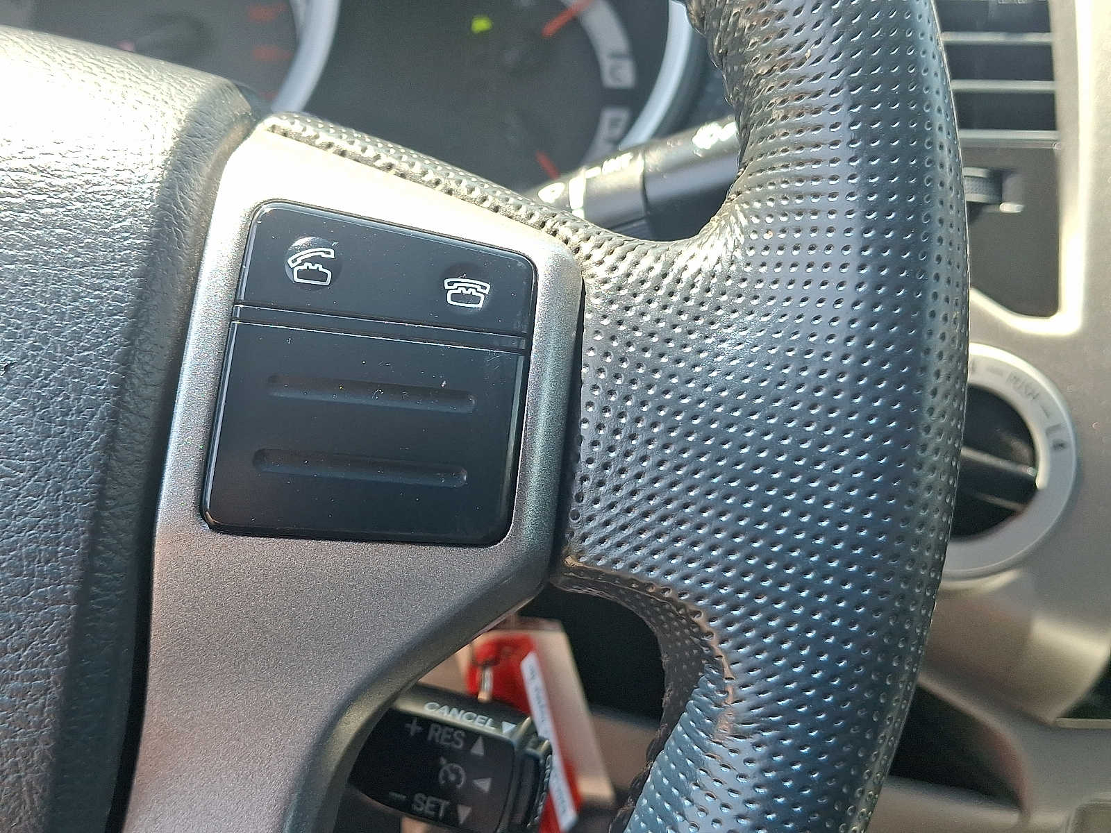 Thumbnail: 2013 Toyota Tacoma - 23
