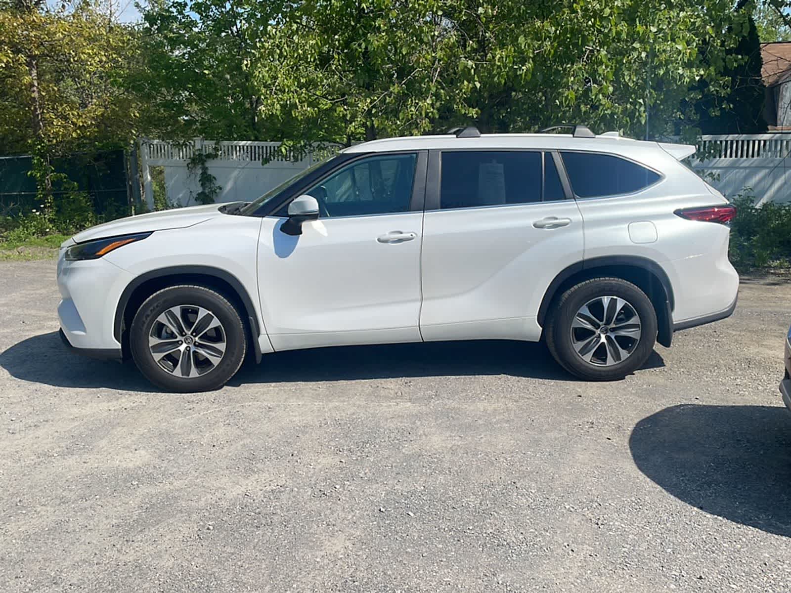 Thumbnail: 2023 Toyota Highlander - 5