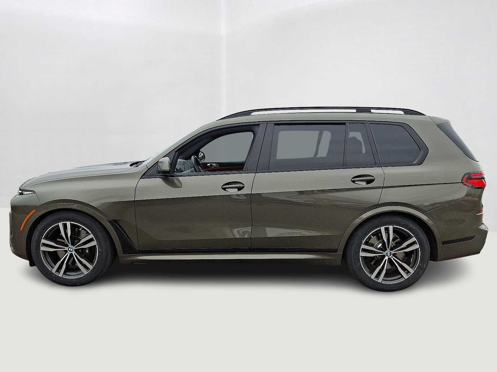 Thumbnail: 2023 BMW X7 - 8