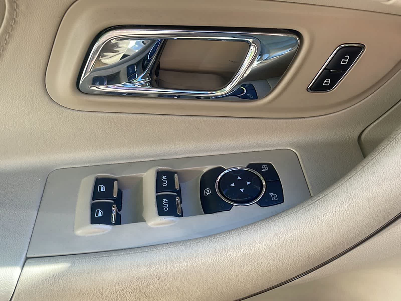 Thumbnail: 2014 Ford Taurus - 13