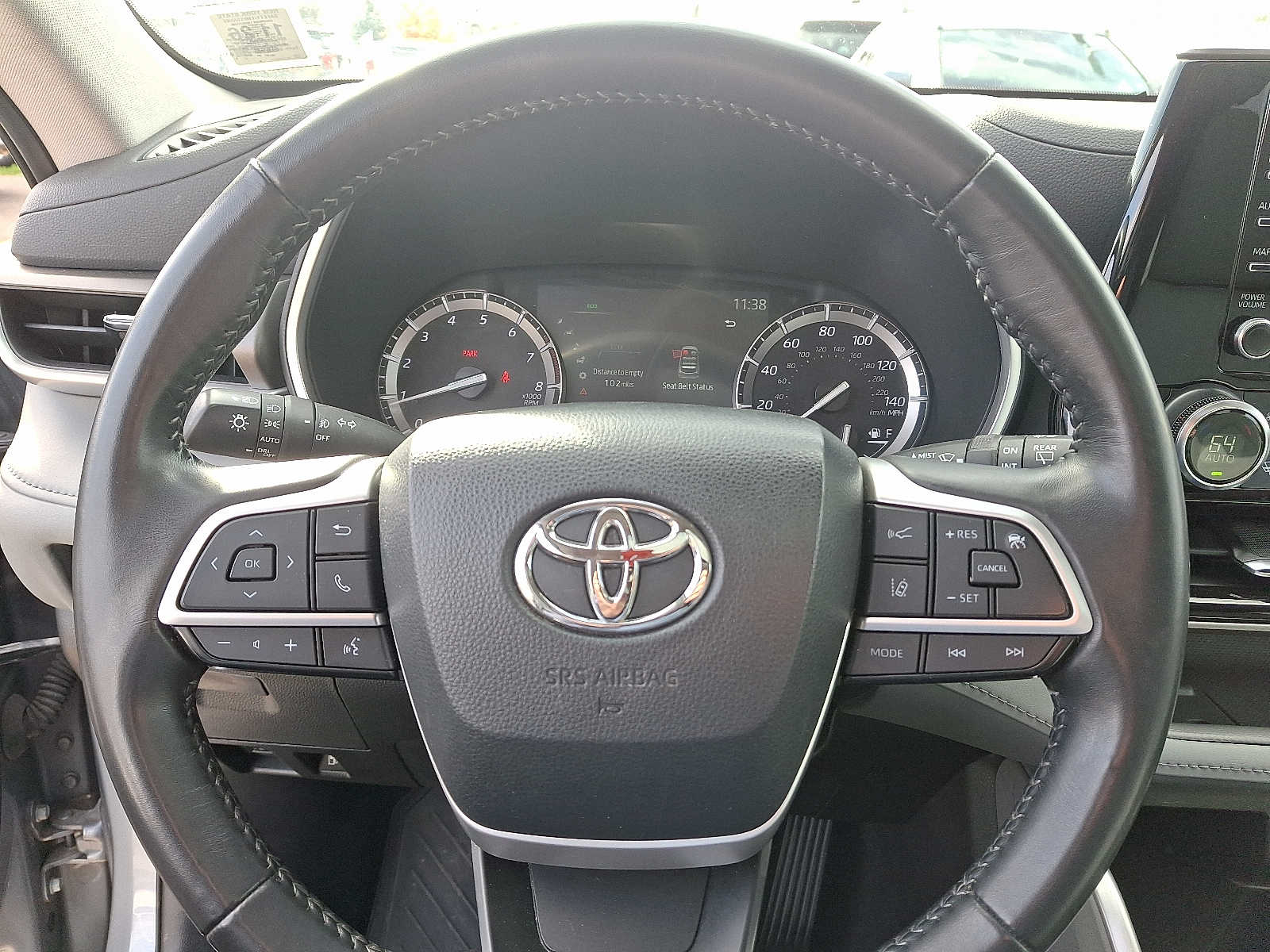 Thumbnail: 2022 Toyota Highlander - 24