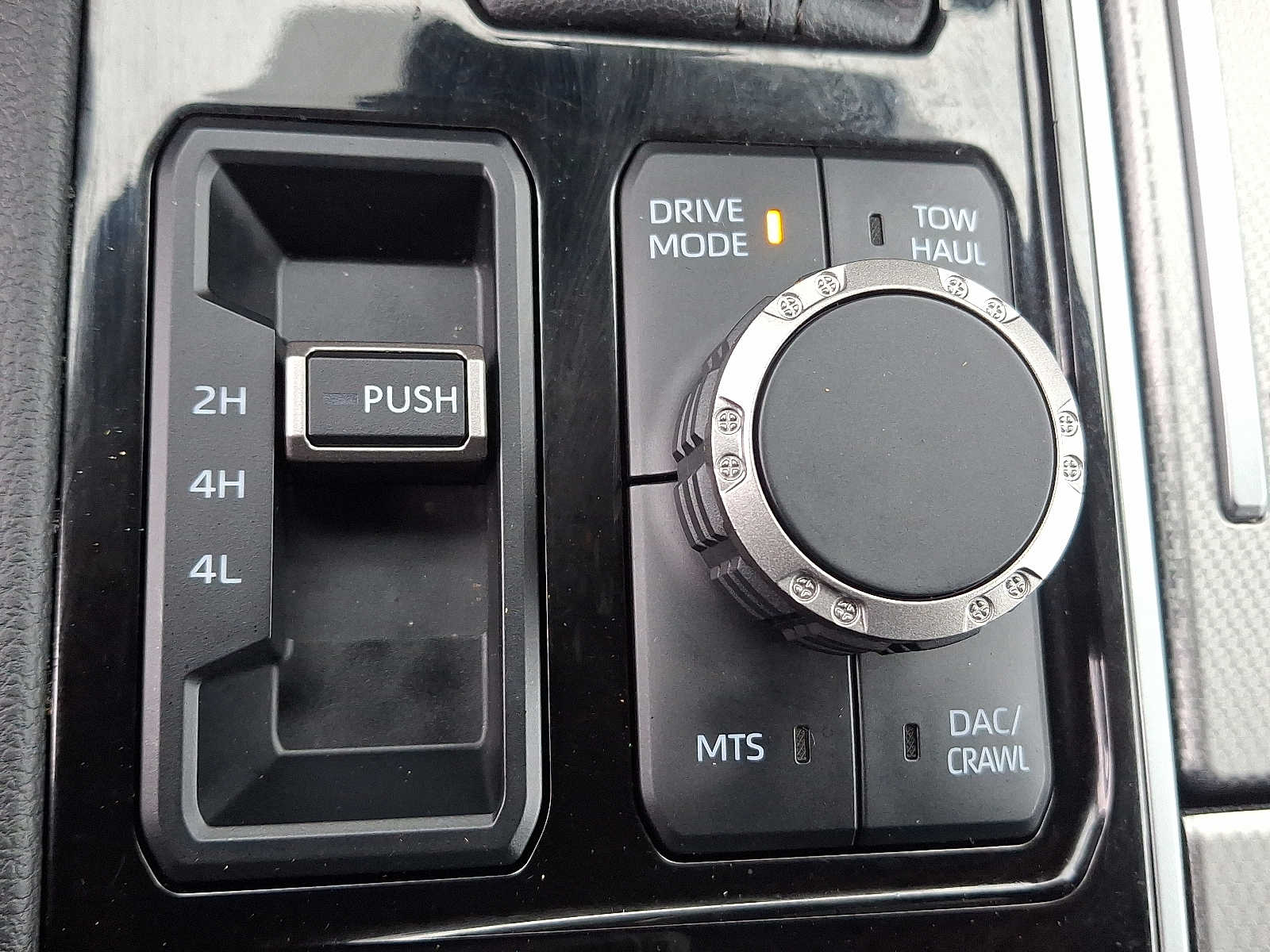 Thumbnail: 2023 Toyota Sequoia - 28