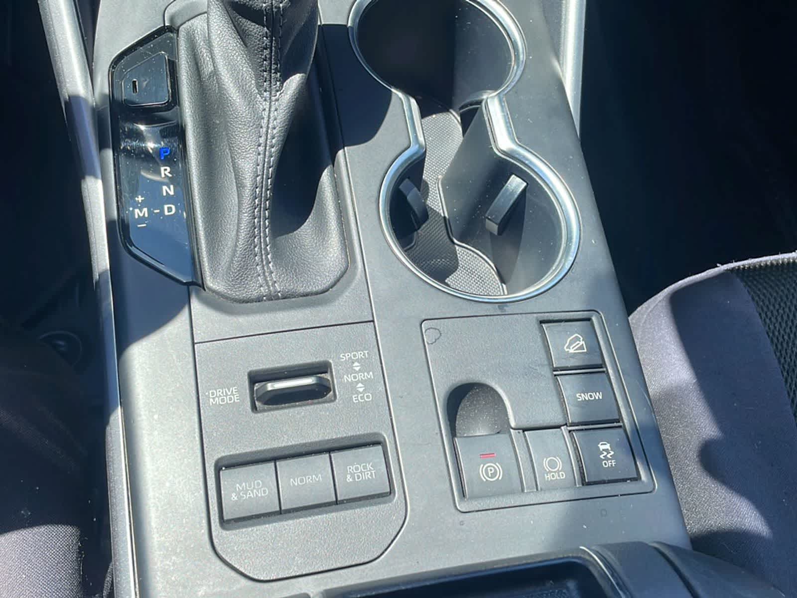 Thumbnail: 2023 Toyota Highlander - 19