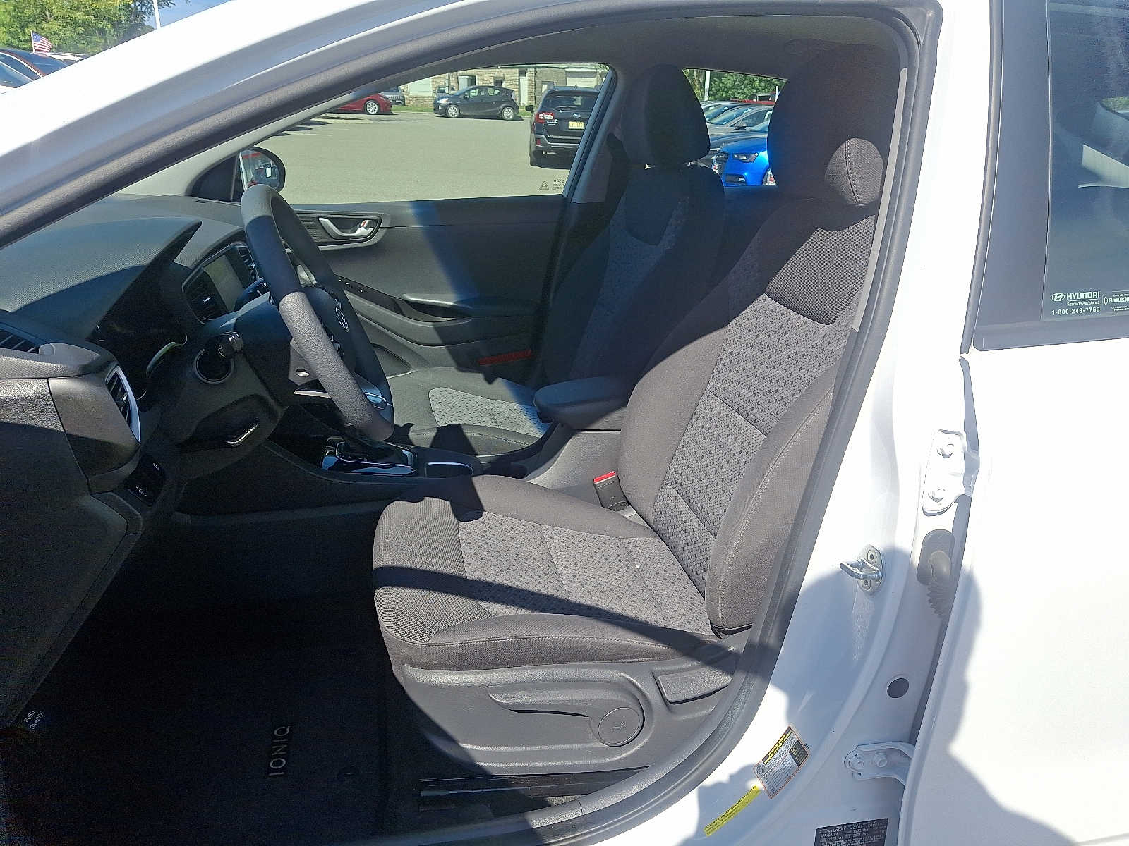 Thumbnail: 2019 Hyundai Ioniq - 14