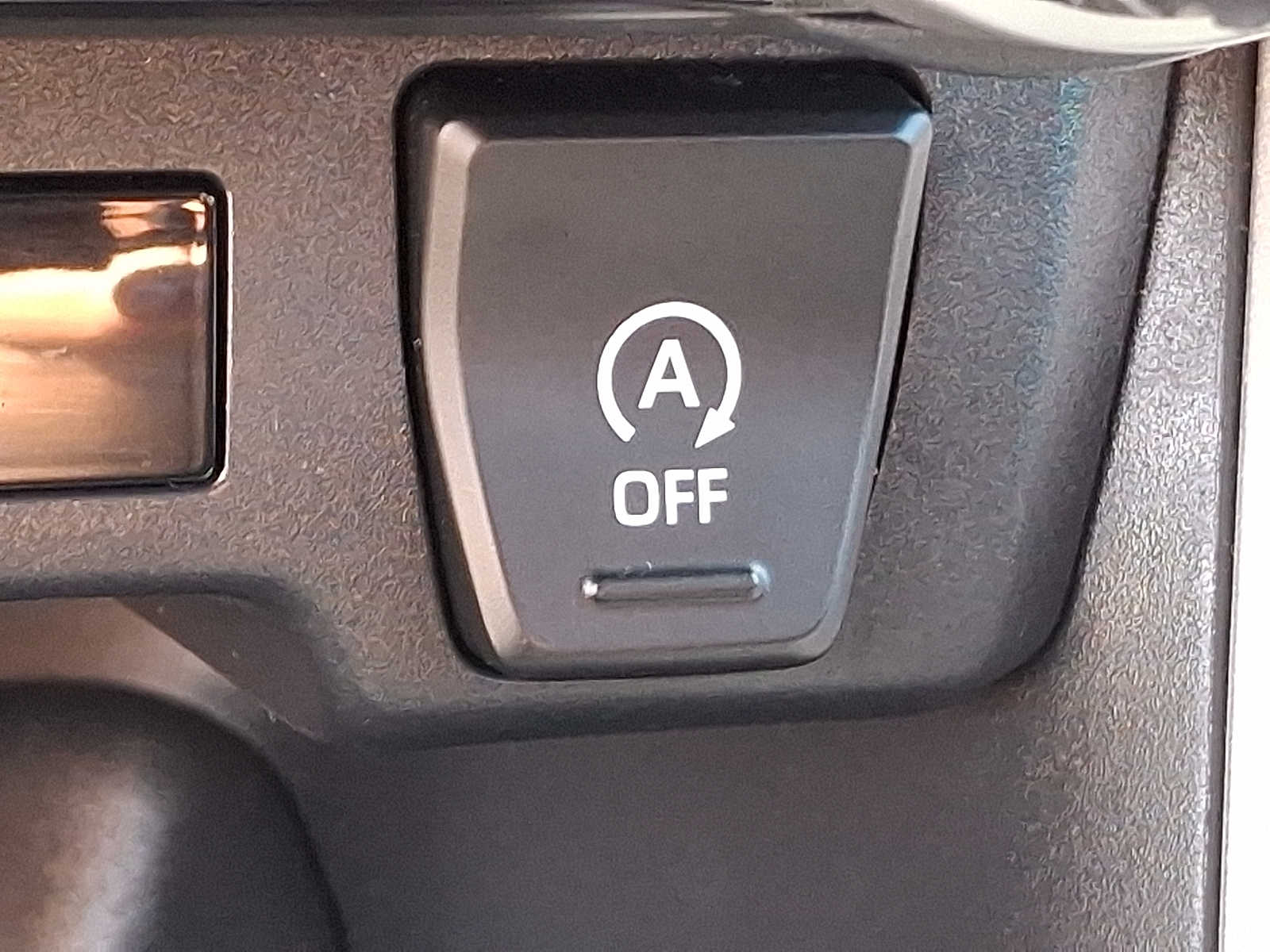 Thumbnail: 2019 Toyota RAV4 - 26